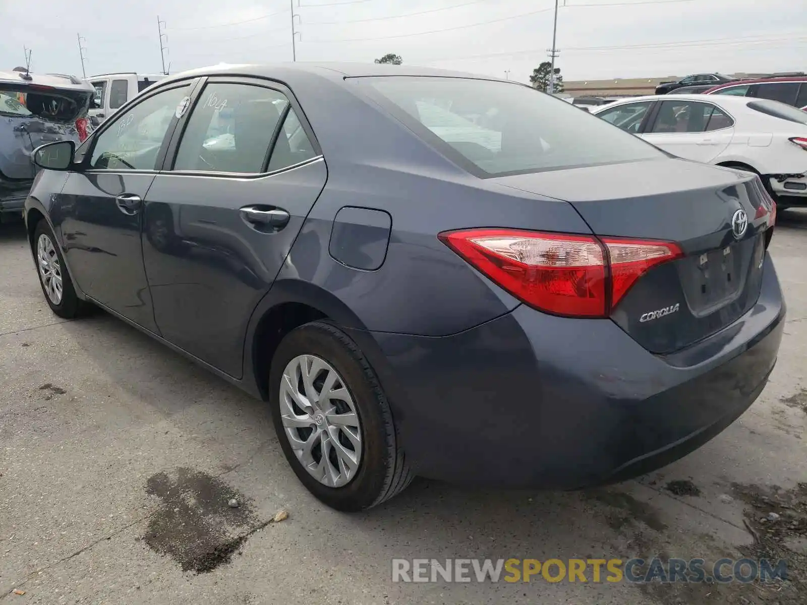 3 Photograph of a damaged car 5YFBURHEXKP937559 TOYOTA COROLLA 2019