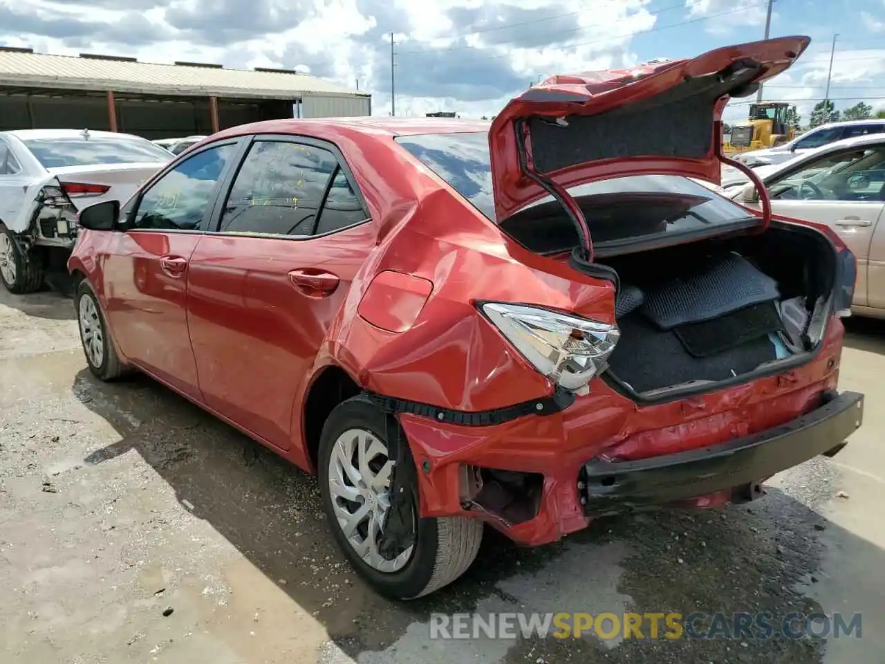 3 Photograph of a damaged car 5YFBURHEXKP937898 TOYOTA COROLLA 2019