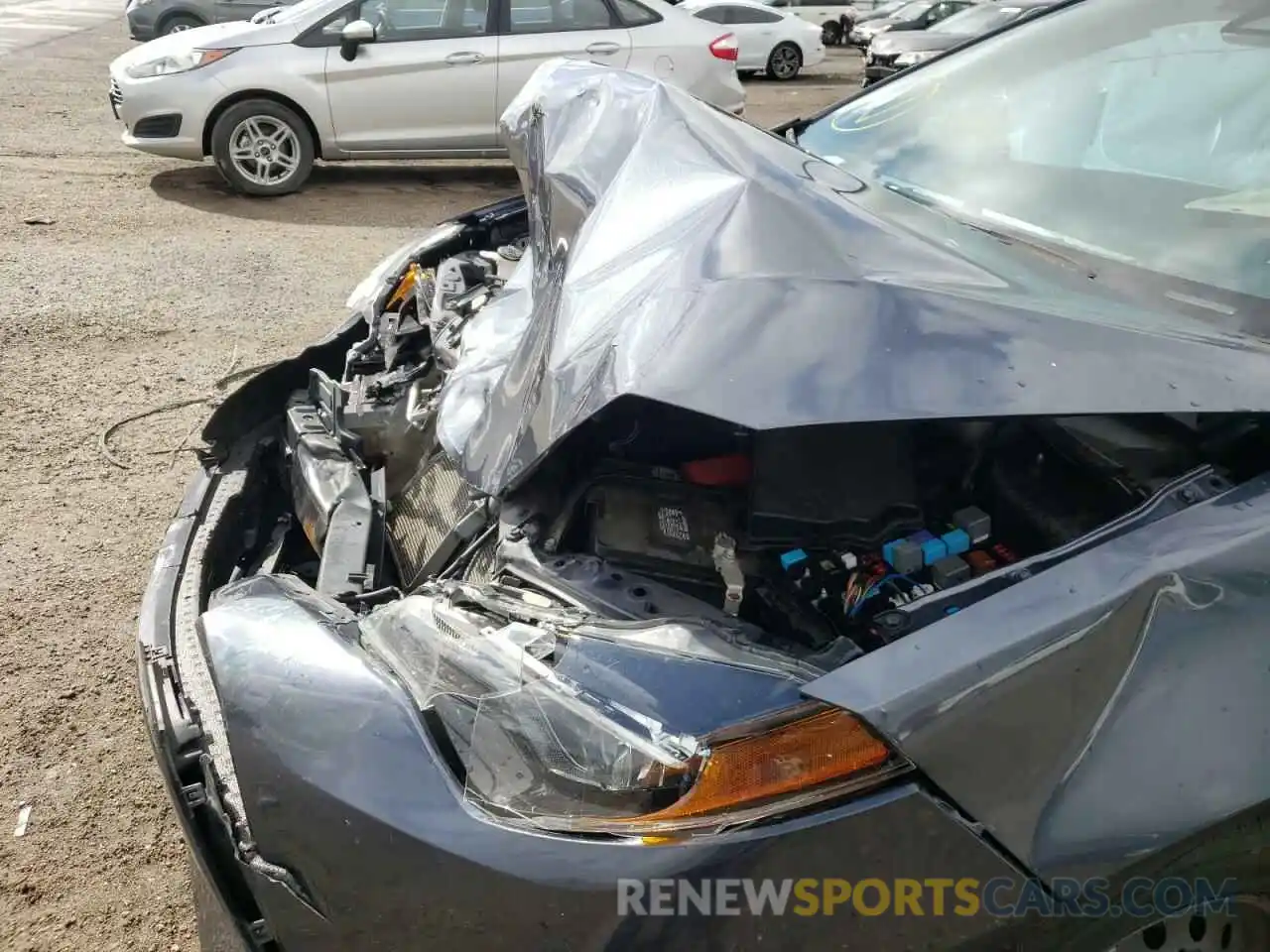 9 Photograph of a damaged car 5YFBURHEXKP938162 TOYOTA COROLLA 2019