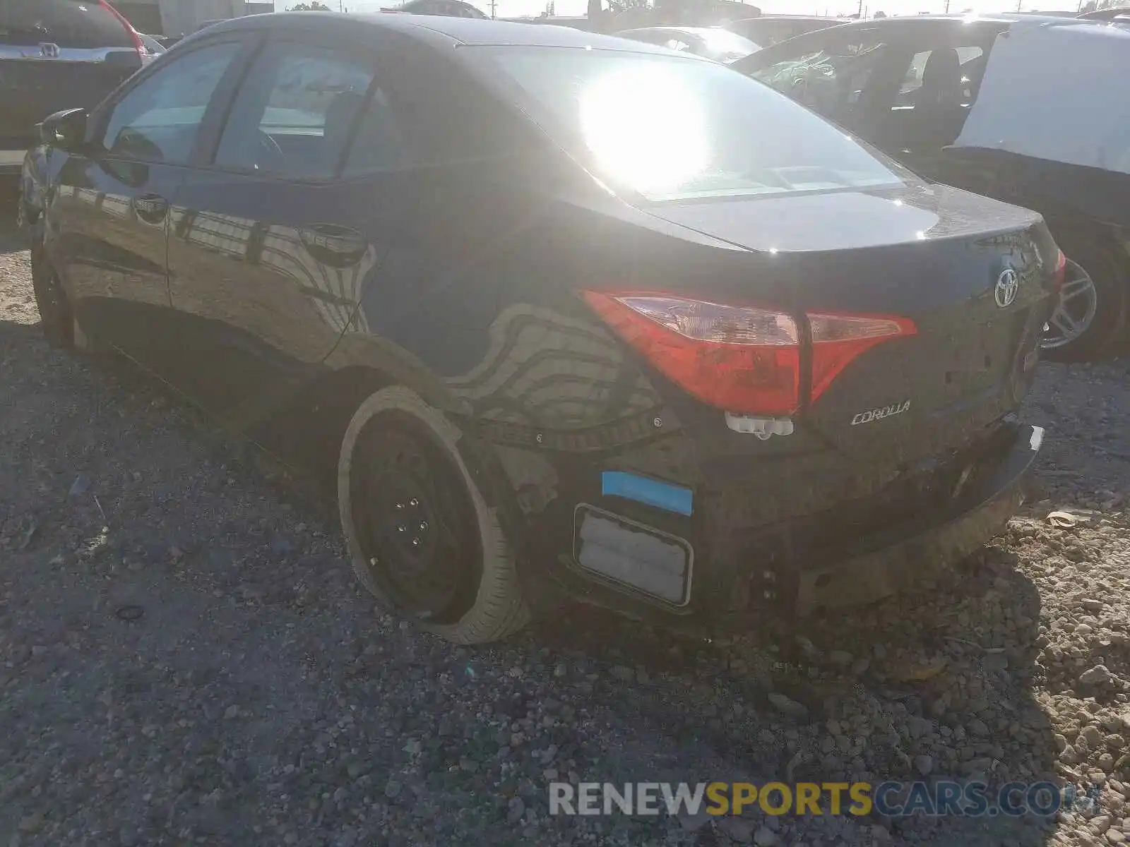 3 Photograph of a damaged car 5YFBURHEXKP938484 TOYOTA COROLLA 2019