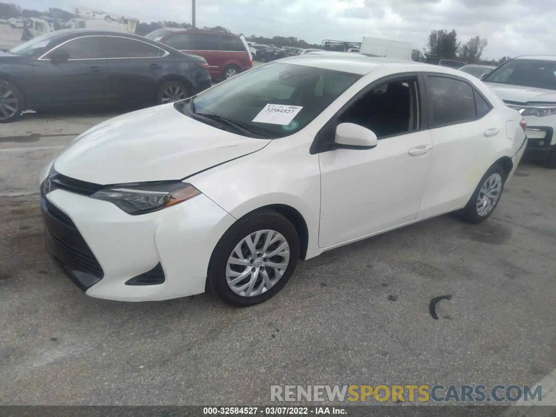 2 Photograph of a damaged car 5YFBURHEXKP938629 TOYOTA COROLLA 2019