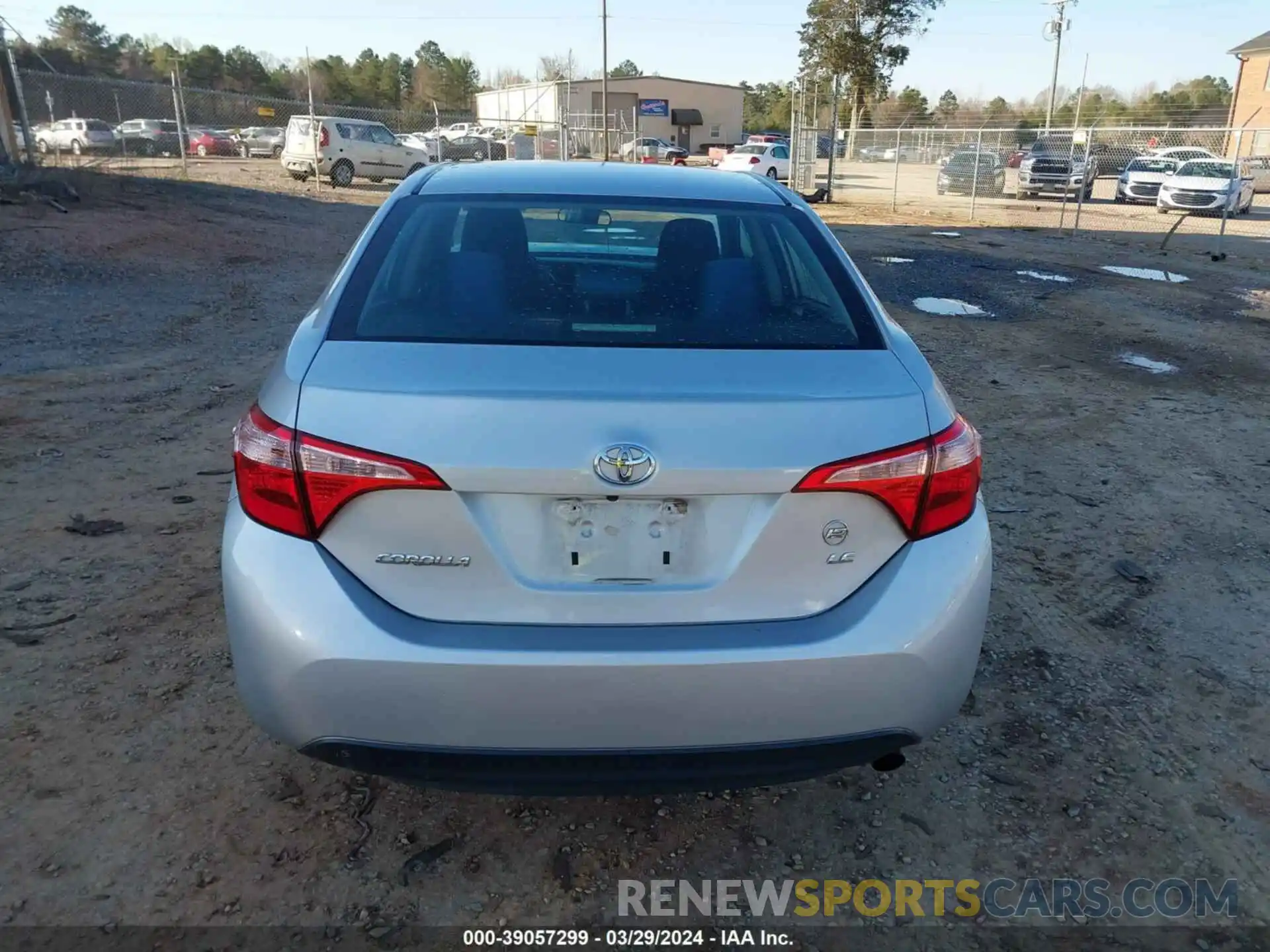 17 Photograph of a damaged car 5YFBURHEXKP938954 TOYOTA COROLLA 2019