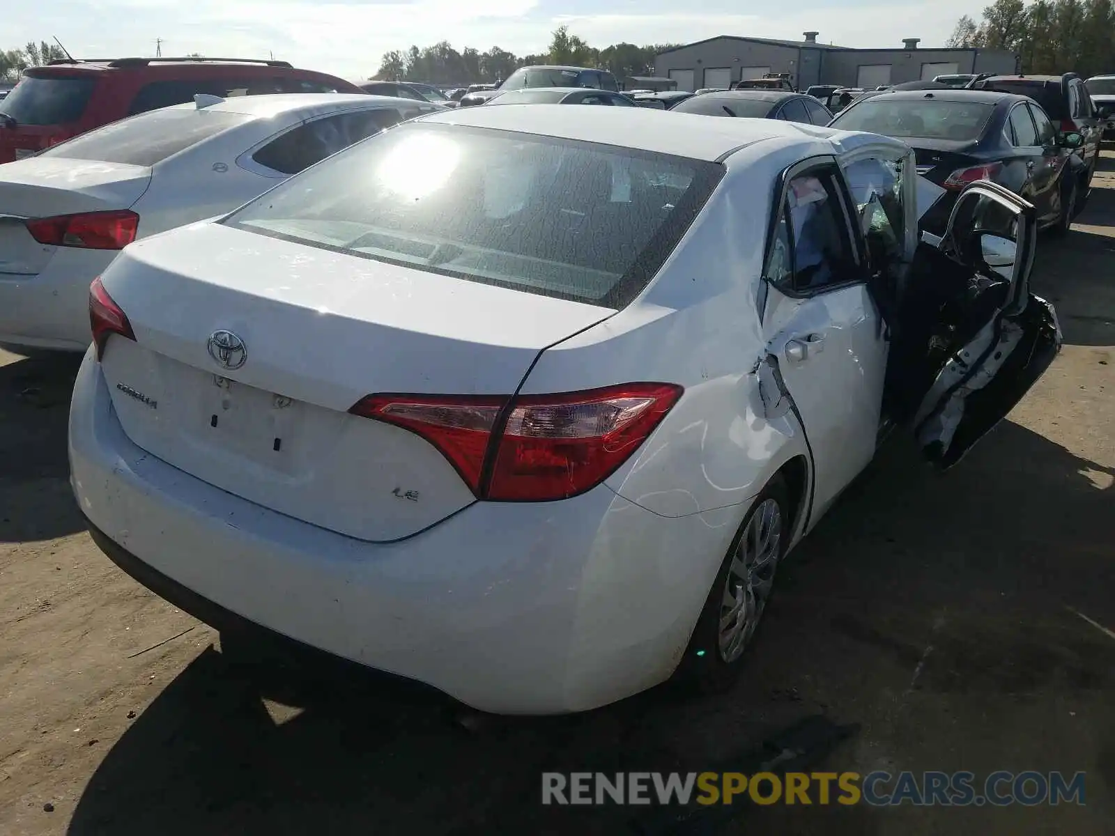 4 Photograph of a damaged car 5YFBURHEXKP939411 TOYOTA COROLLA 2019