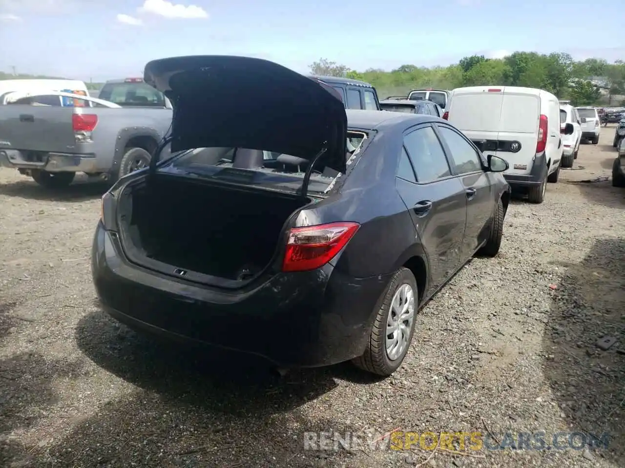 4 Photograph of a damaged car 5YFBURHEXKP940302 TOYOTA COROLLA 2019