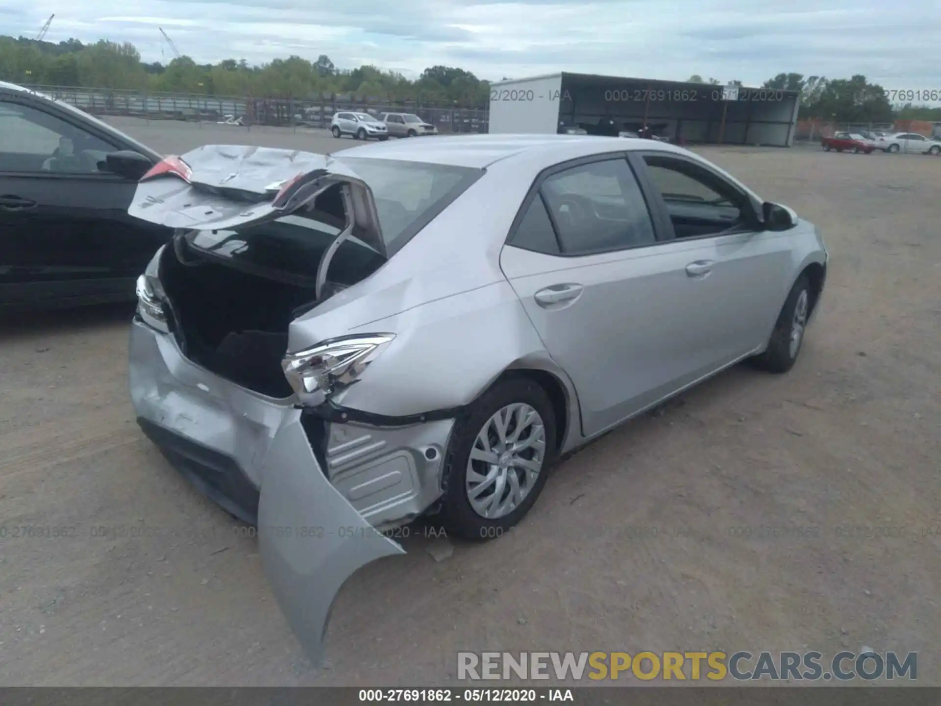 4 Photograph of a damaged car 5YFBURHEXKP940588 TOYOTA COROLLA 2019