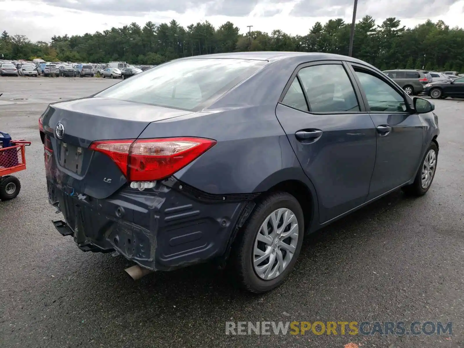 4 Photograph of a damaged car 5YFBURHEXKP940817 TOYOTA COROLLA 2019