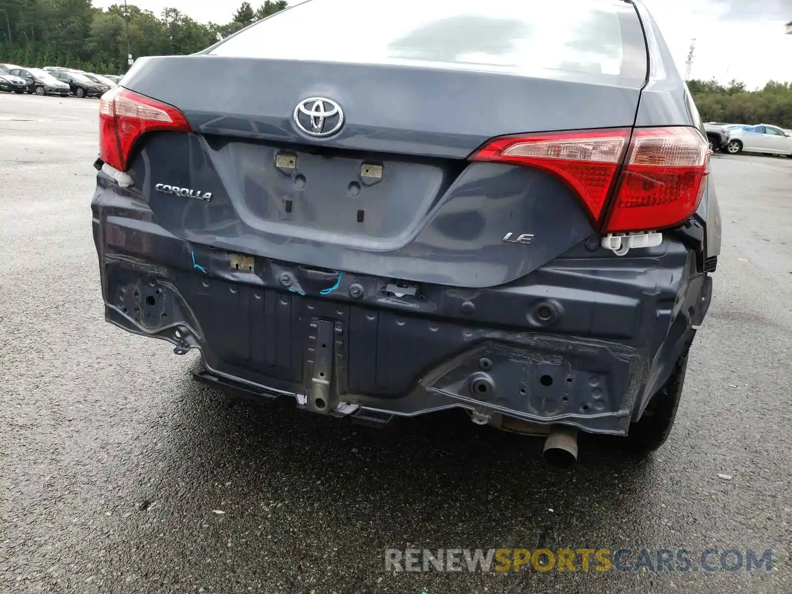 9 Photograph of a damaged car 5YFBURHEXKP940817 TOYOTA COROLLA 2019