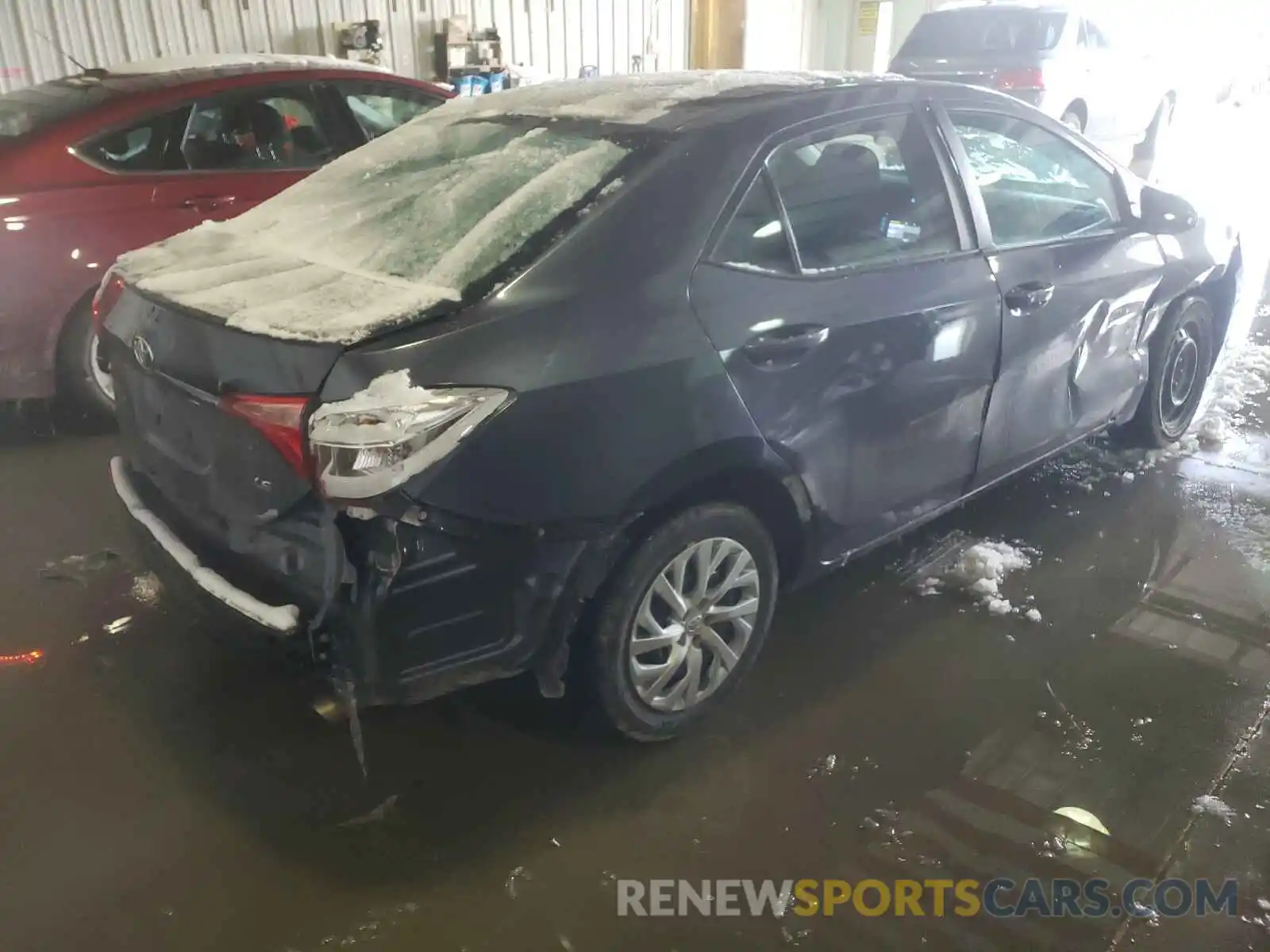 4 Photograph of a damaged car 5YFBURHEXKP940851 TOYOTA COROLLA 2019