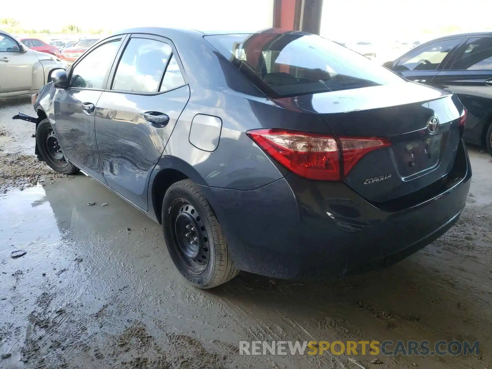 3 Photograph of a damaged car 5YFBURHEXKP941045 TOYOTA COROLLA 2019