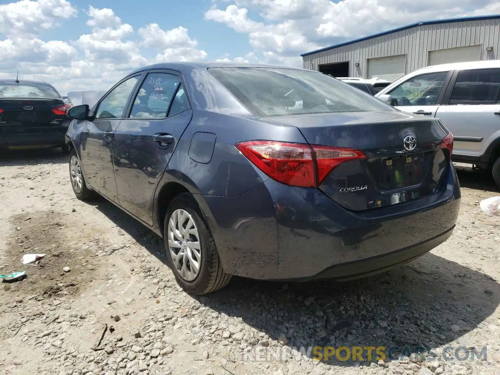 3 Photograph of a damaged car 5YFBURHEXKP941109 TOYOTA COROLLA 2019