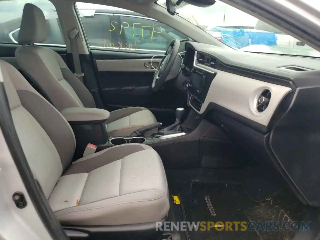 5 Photograph of a damaged car 5YFBURHEXKP941210 TOYOTA COROLLA 2019