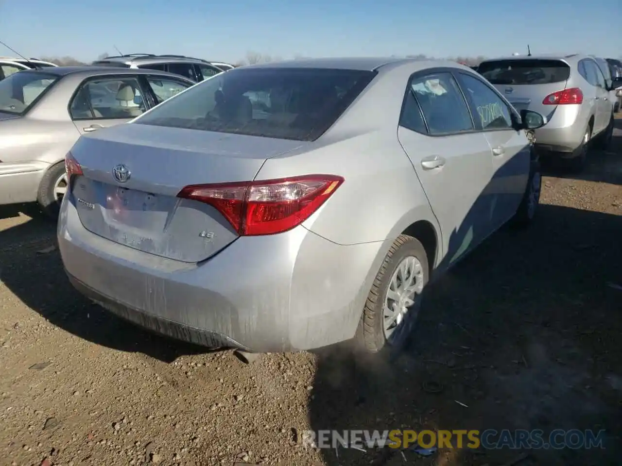 4 Photograph of a damaged car 5YFBURHEXKP941479 TOYOTA COROLLA 2019