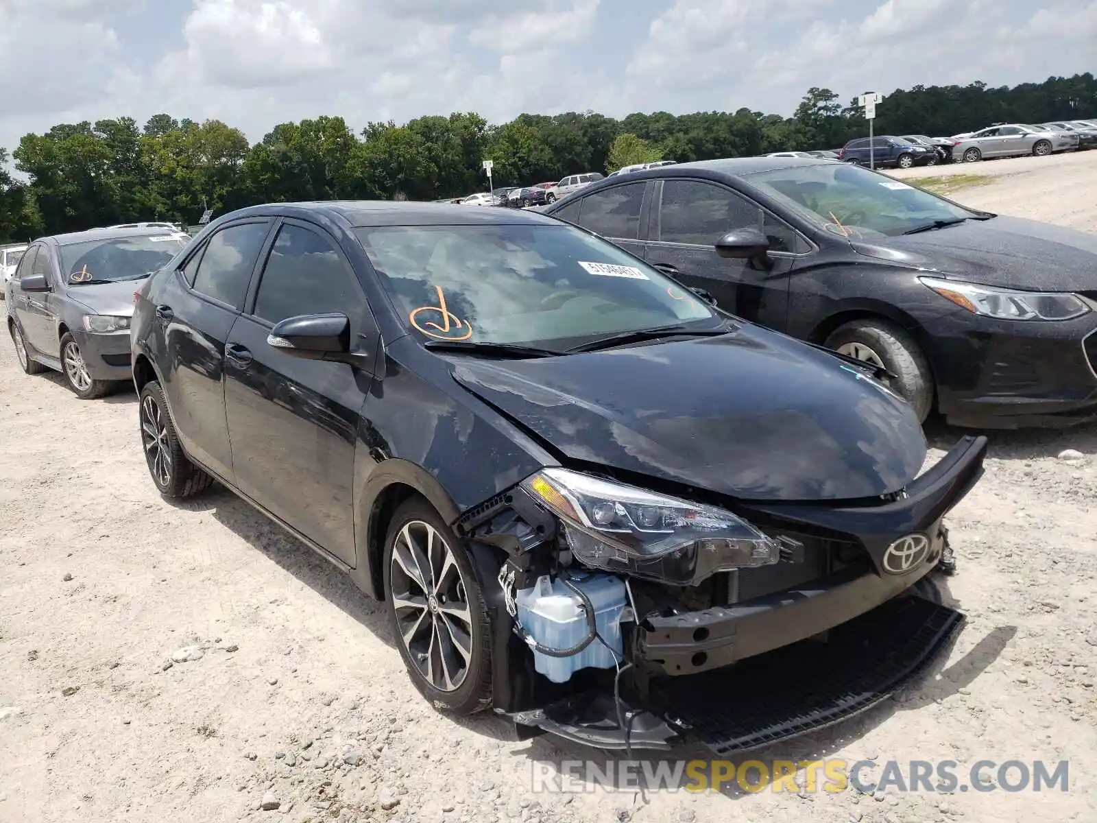 1 Photograph of a damaged car 5YFBURHEXKP942292 TOYOTA COROLLA 2019