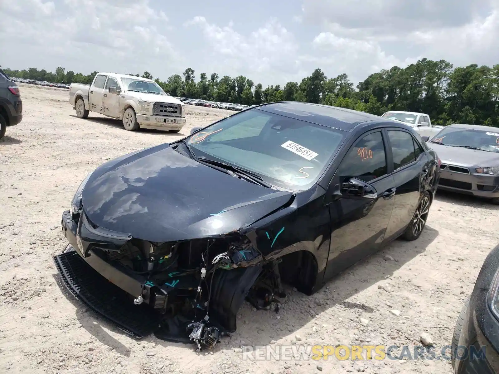 2 Photograph of a damaged car 5YFBURHEXKP942292 TOYOTA COROLLA 2019