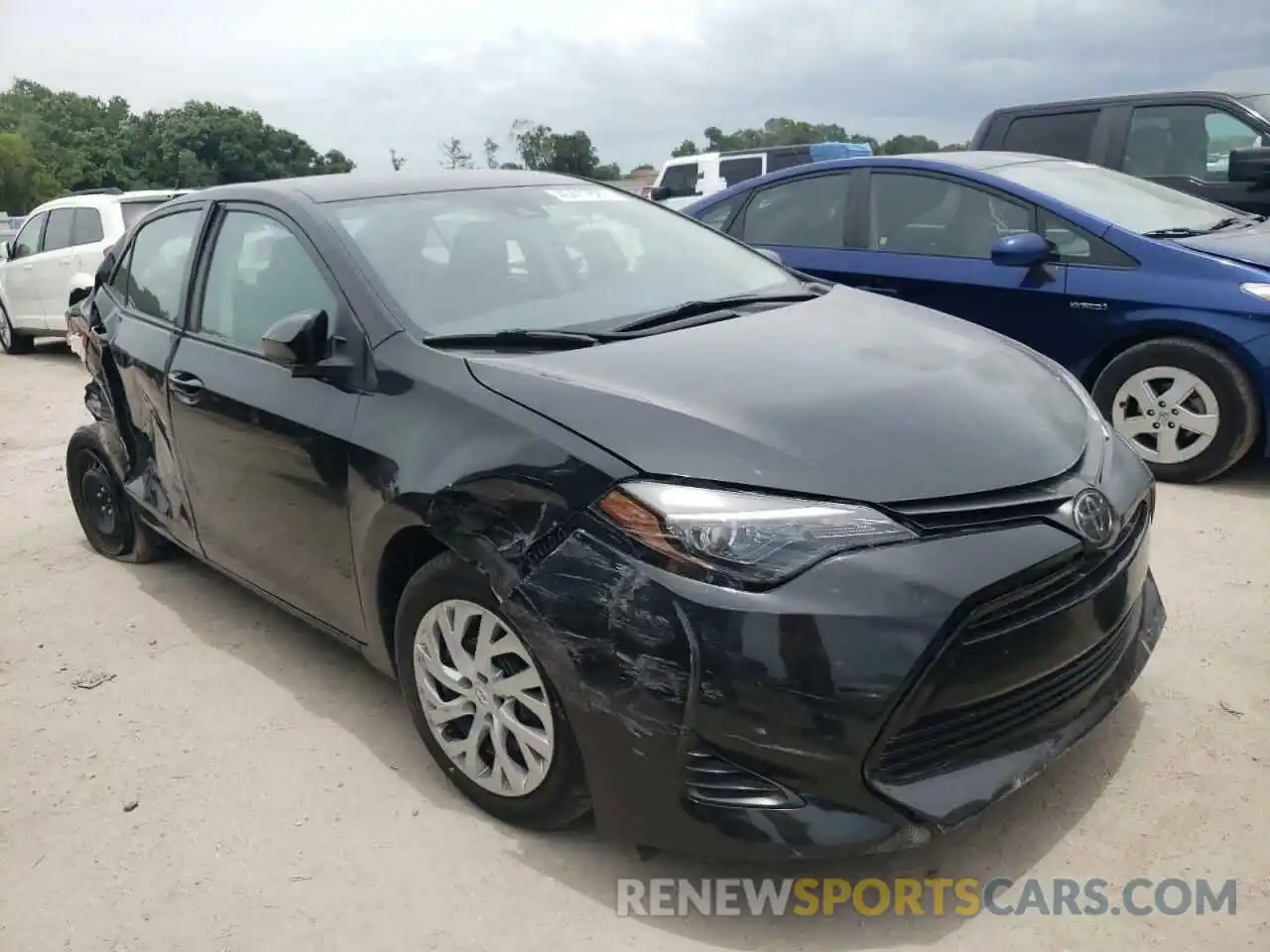 1 Photograph of a damaged car 5YFBURHEXKP942471 TOYOTA COROLLA 2019