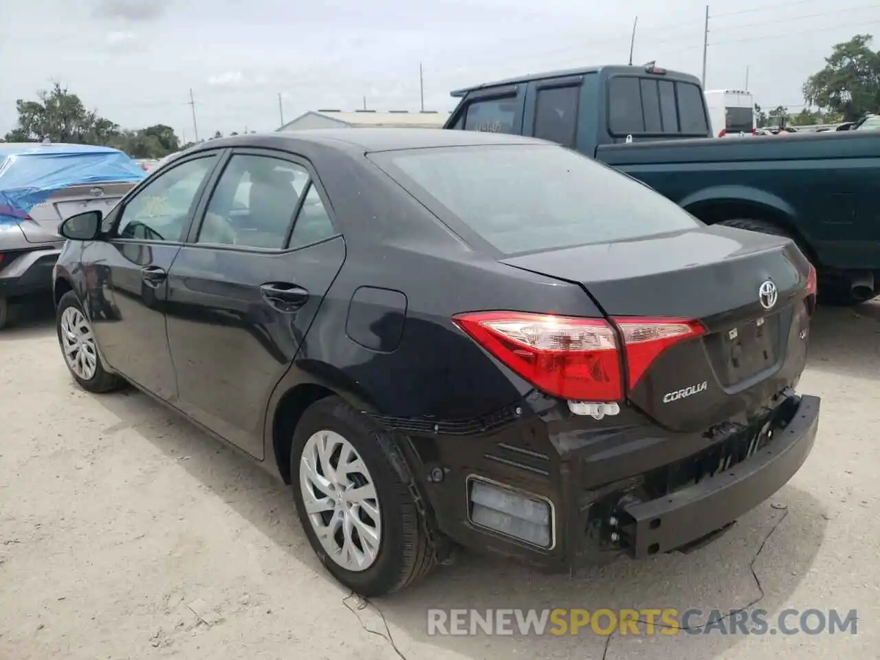 3 Photograph of a damaged car 5YFBURHEXKP942471 TOYOTA COROLLA 2019