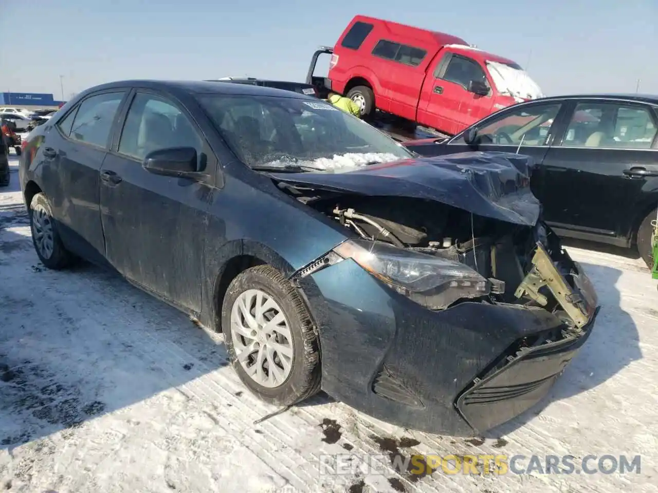 1 Photograph of a damaged car 5YFBURHEXKP943698 TOYOTA COROLLA 2019