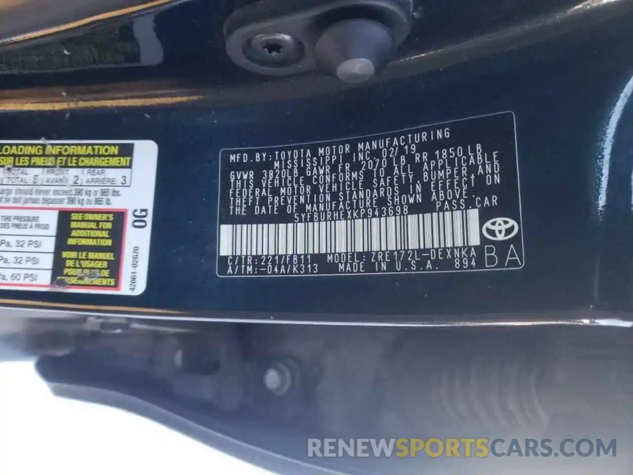 10 Photograph of a damaged car 5YFBURHEXKP943698 TOYOTA COROLLA 2019