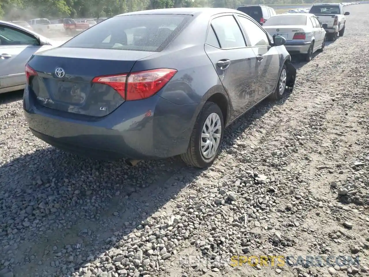 4 Photograph of a damaged car 5YFBURHEXKP943748 TOYOTA COROLLA 2019