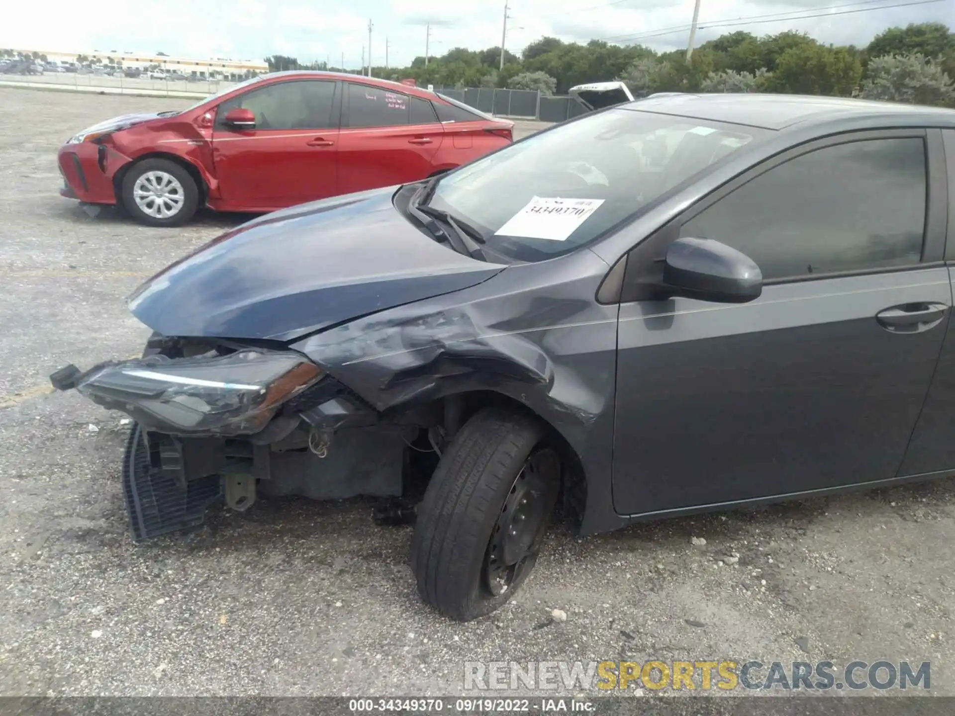 6 Photograph of a damaged car 5YFBURHEXKP944009 TOYOTA COROLLA 2019