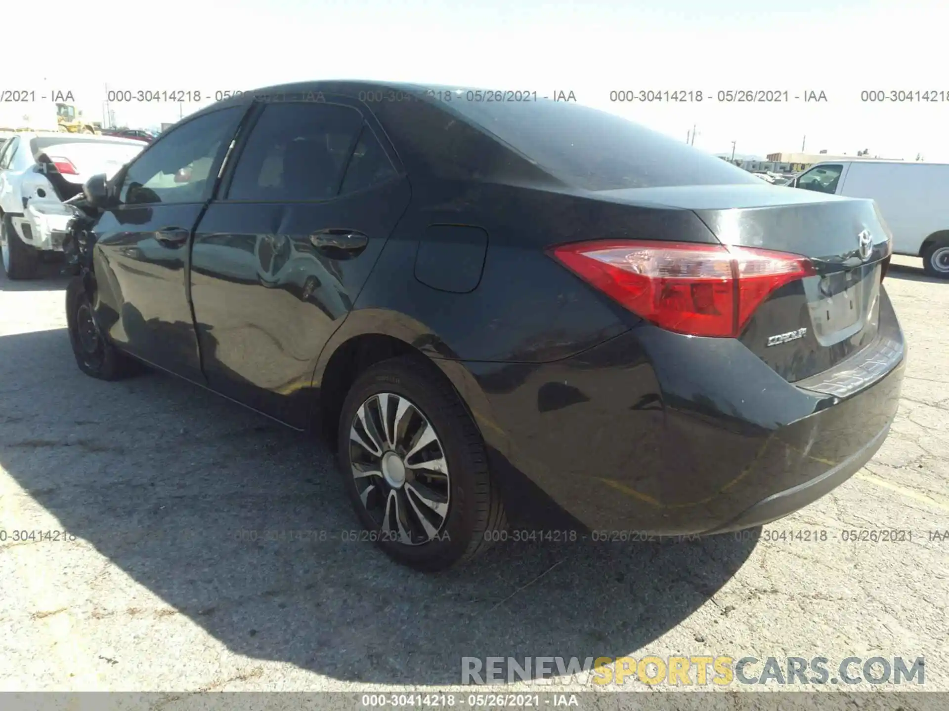 3 Photograph of a damaged car 5YFBURHEXKP944334 TOYOTA COROLLA 2019