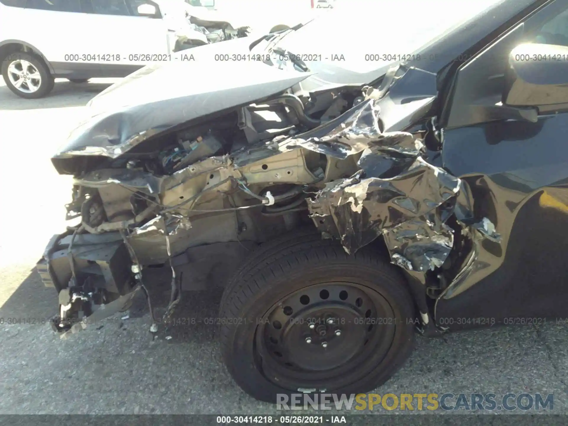 6 Photograph of a damaged car 5YFBURHEXKP944334 TOYOTA COROLLA 2019