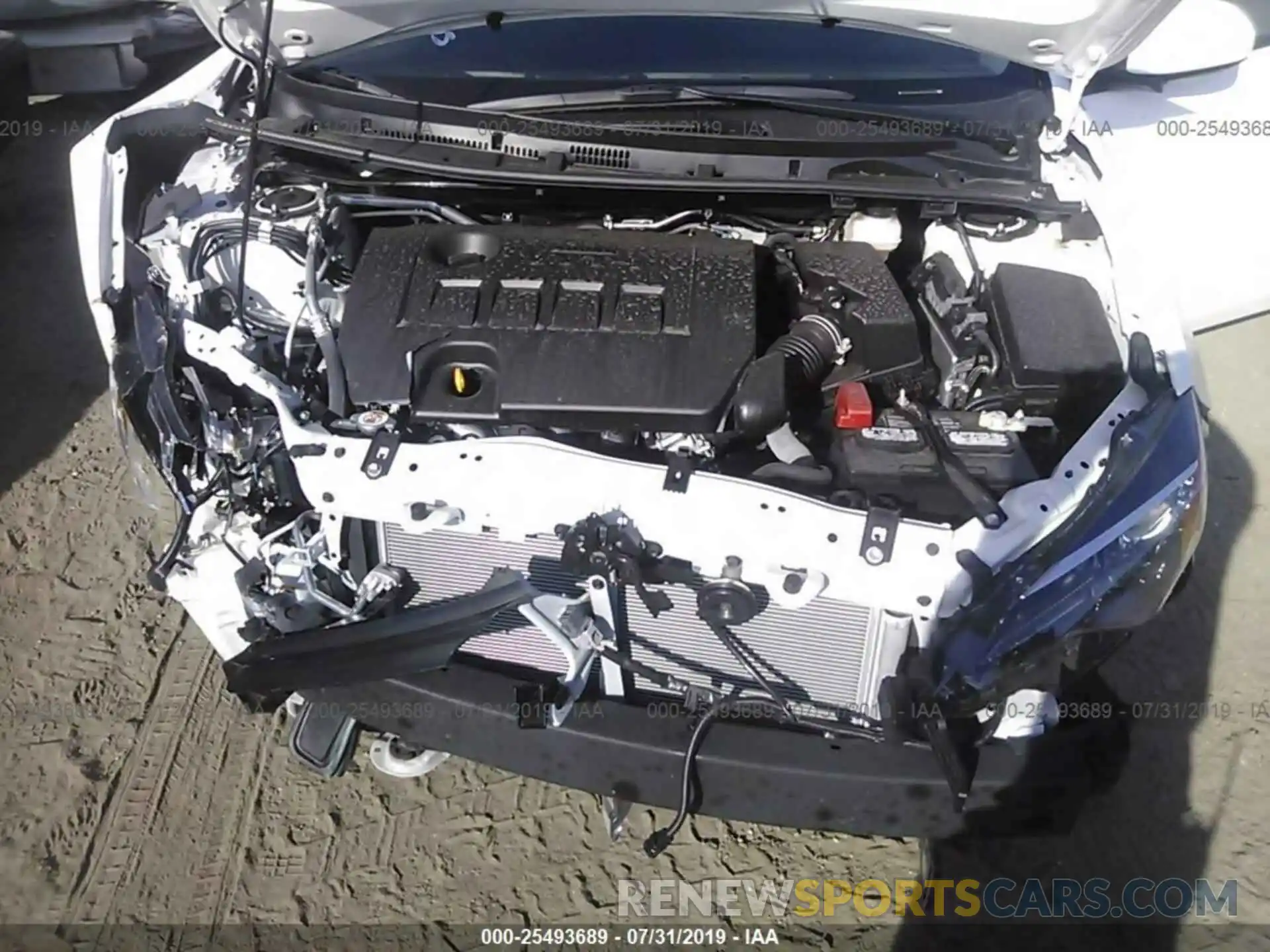 10 Photograph of a damaged car 5YFBURHEXKP944513 TOYOTA COROLLA 2019