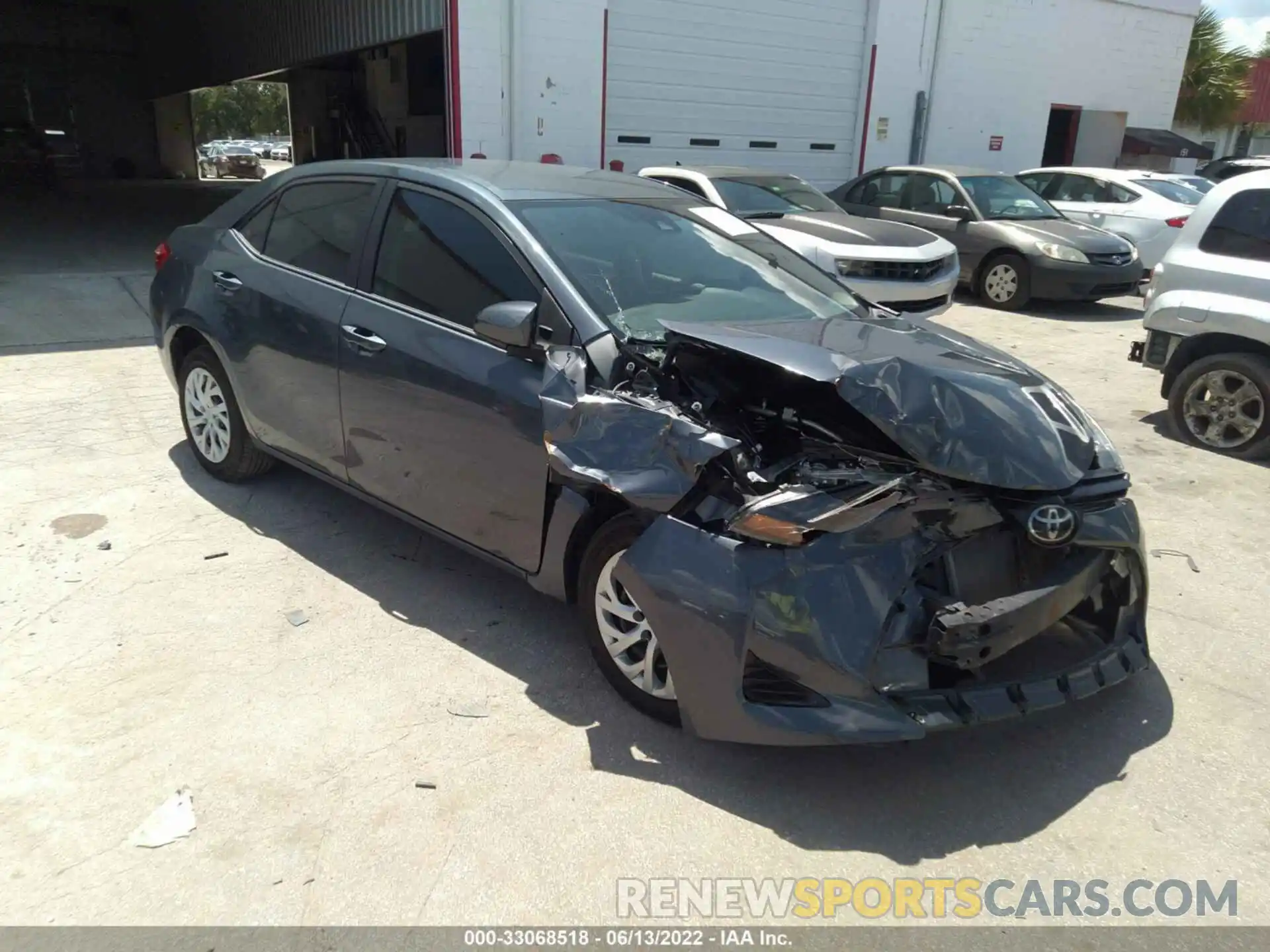 1 Photograph of a damaged car 5YFBURHEXKP945144 TOYOTA COROLLA 2019