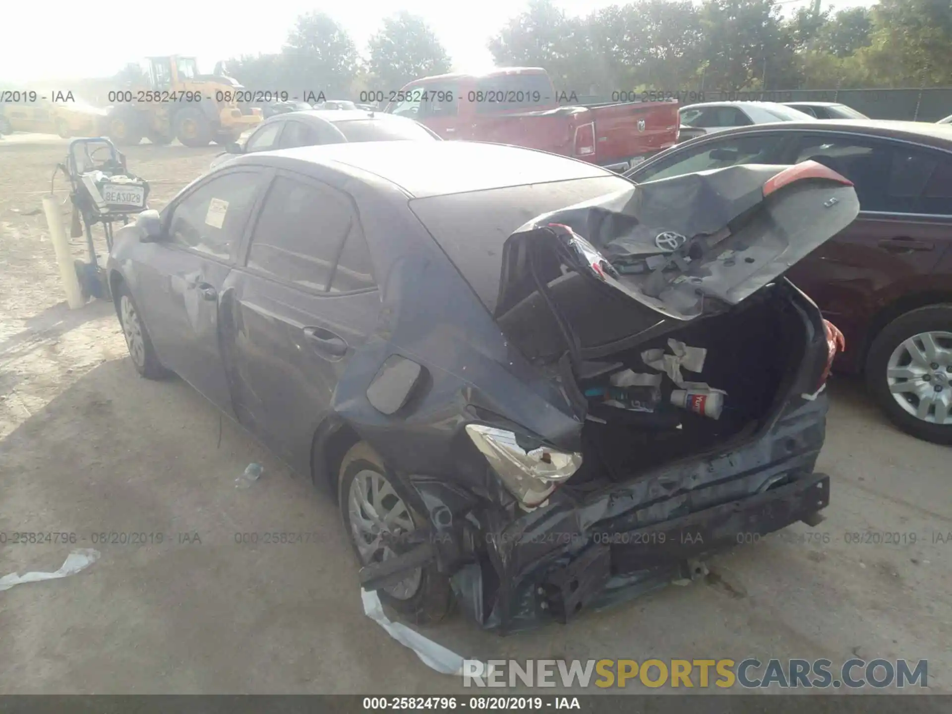 3 Photograph of a damaged car 5YFBURHEXKP945550 TOYOTA COROLLA 2019