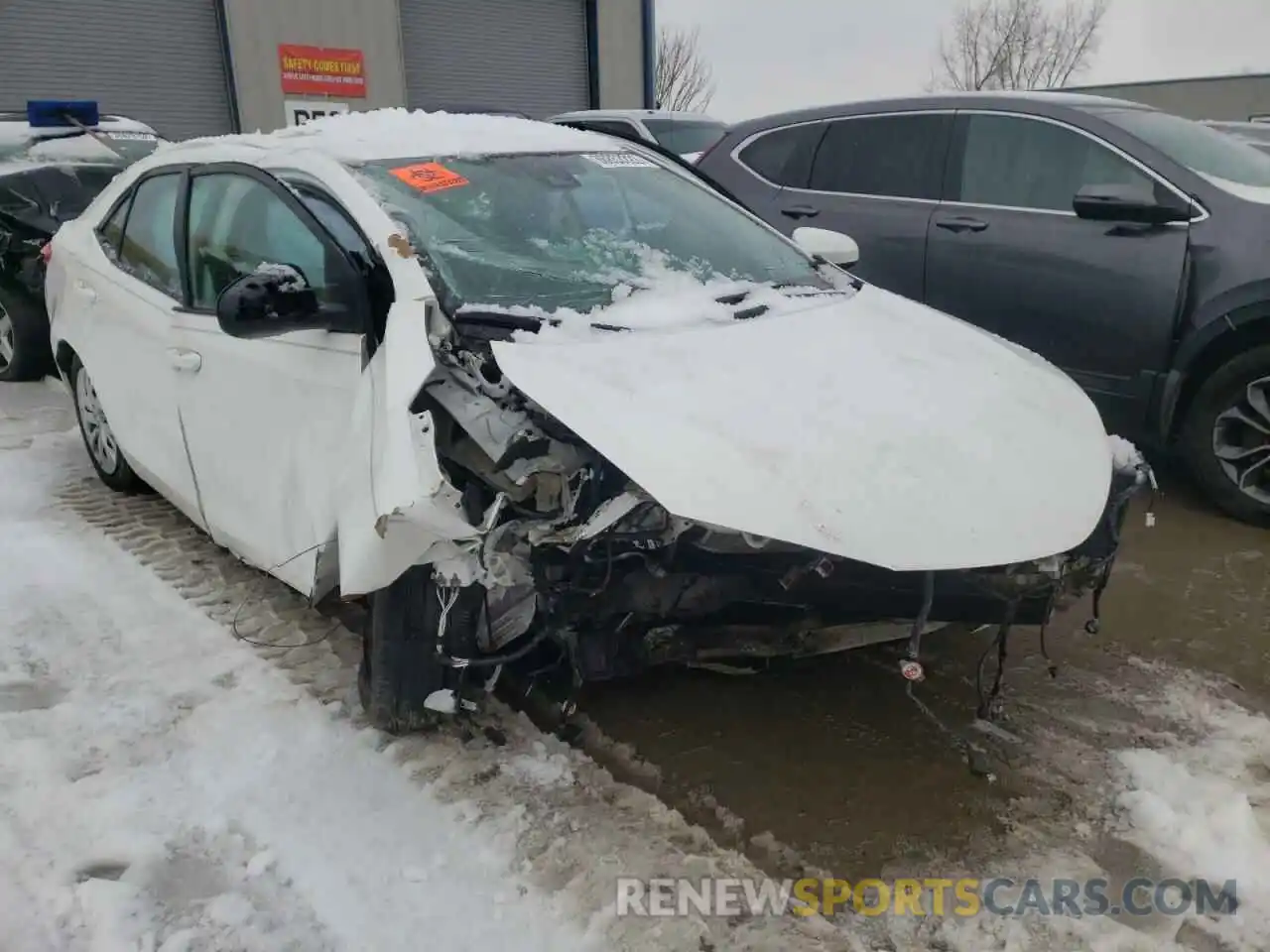 1 Photograph of a damaged car 5YFBURHEXKP946004 TOYOTA COROLLA 2019