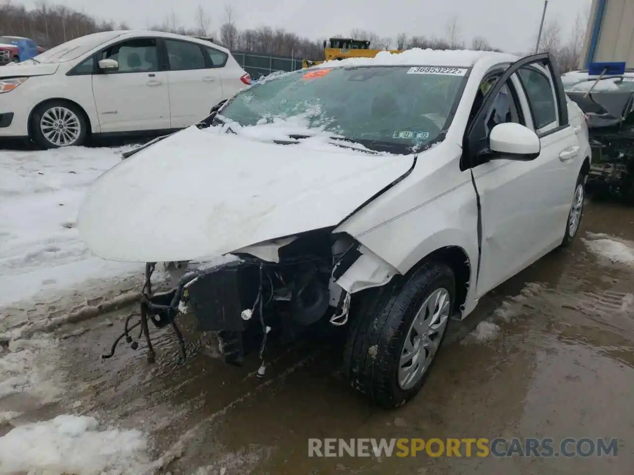 2 Photograph of a damaged car 5YFBURHEXKP946004 TOYOTA COROLLA 2019