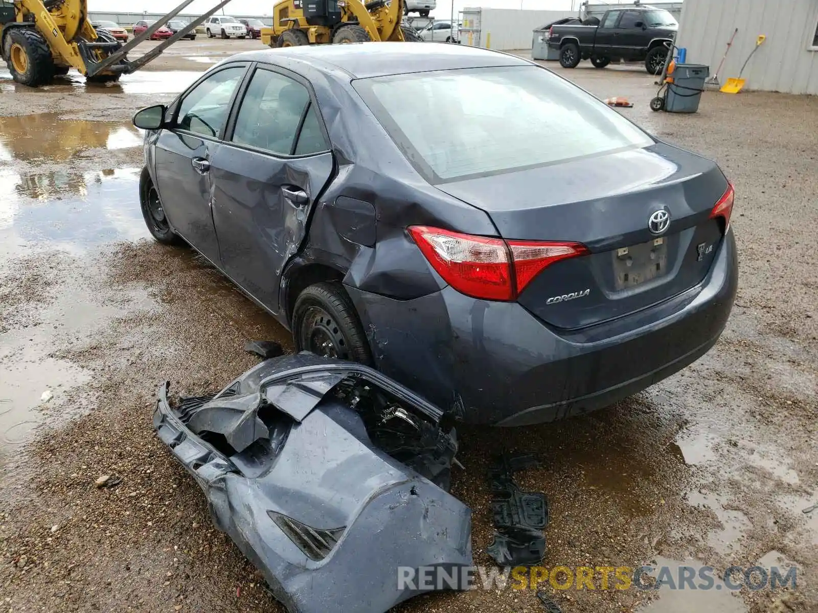 3 Photograph of a damaged car 5YFBURHEXKP946018 TOYOTA COROLLA 2019