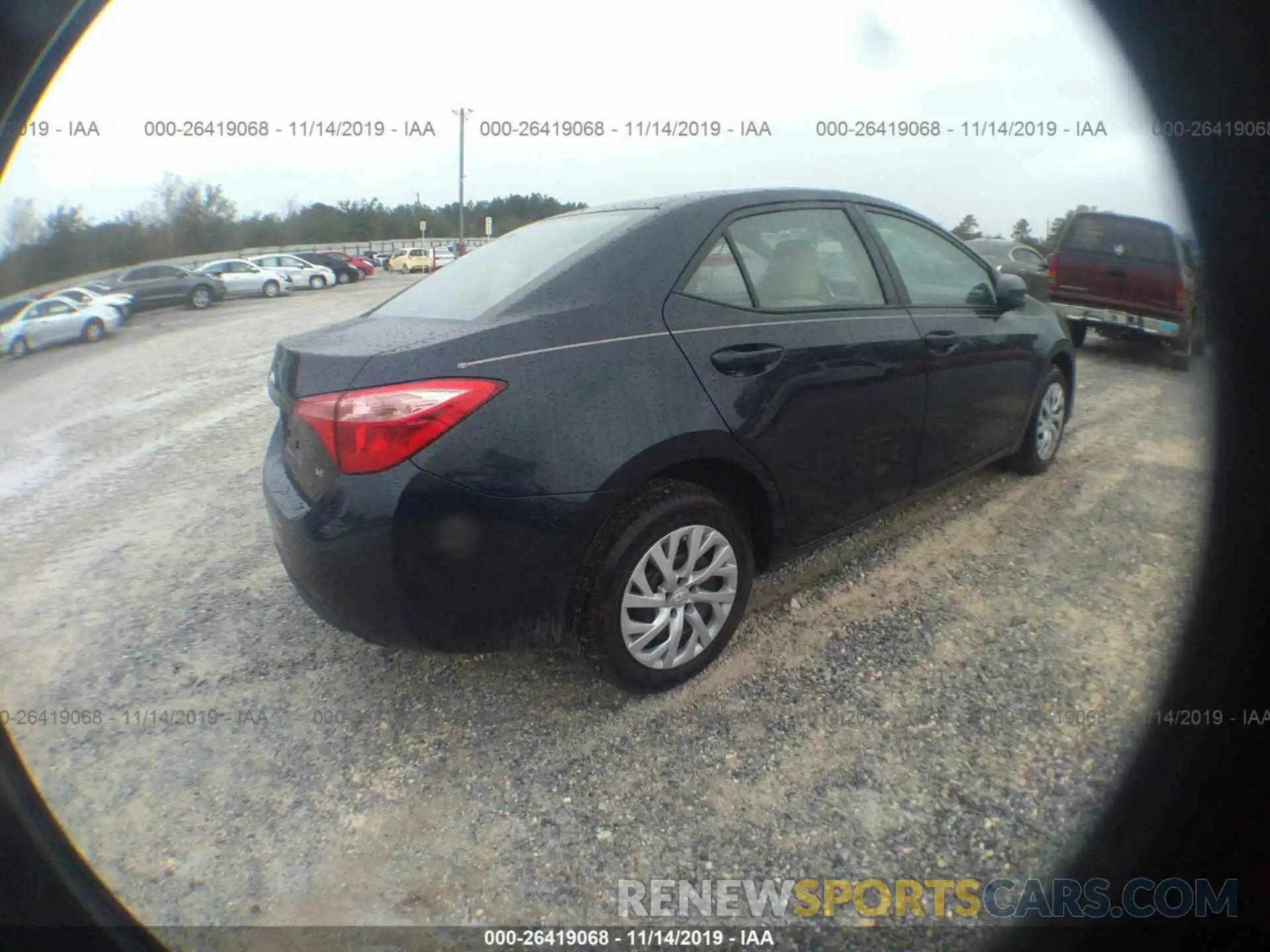 4 Photograph of a damaged car 5YFBURHEXKP946116 TOYOTA COROLLA 2019