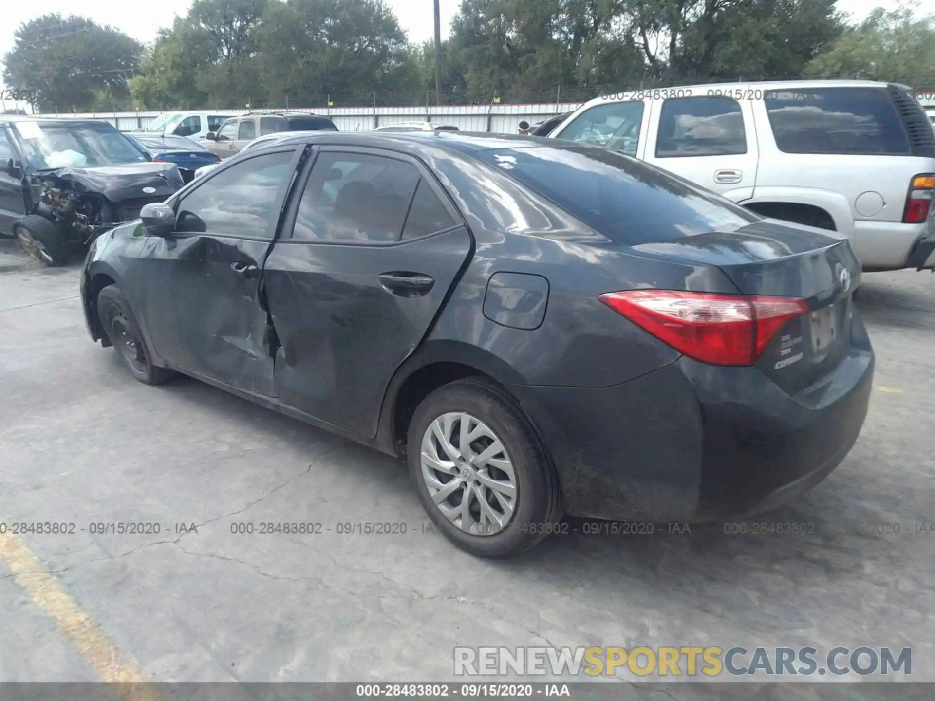 3 Photograph of a damaged car 5YFBURHEXKP948299 TOYOTA COROLLA 2019