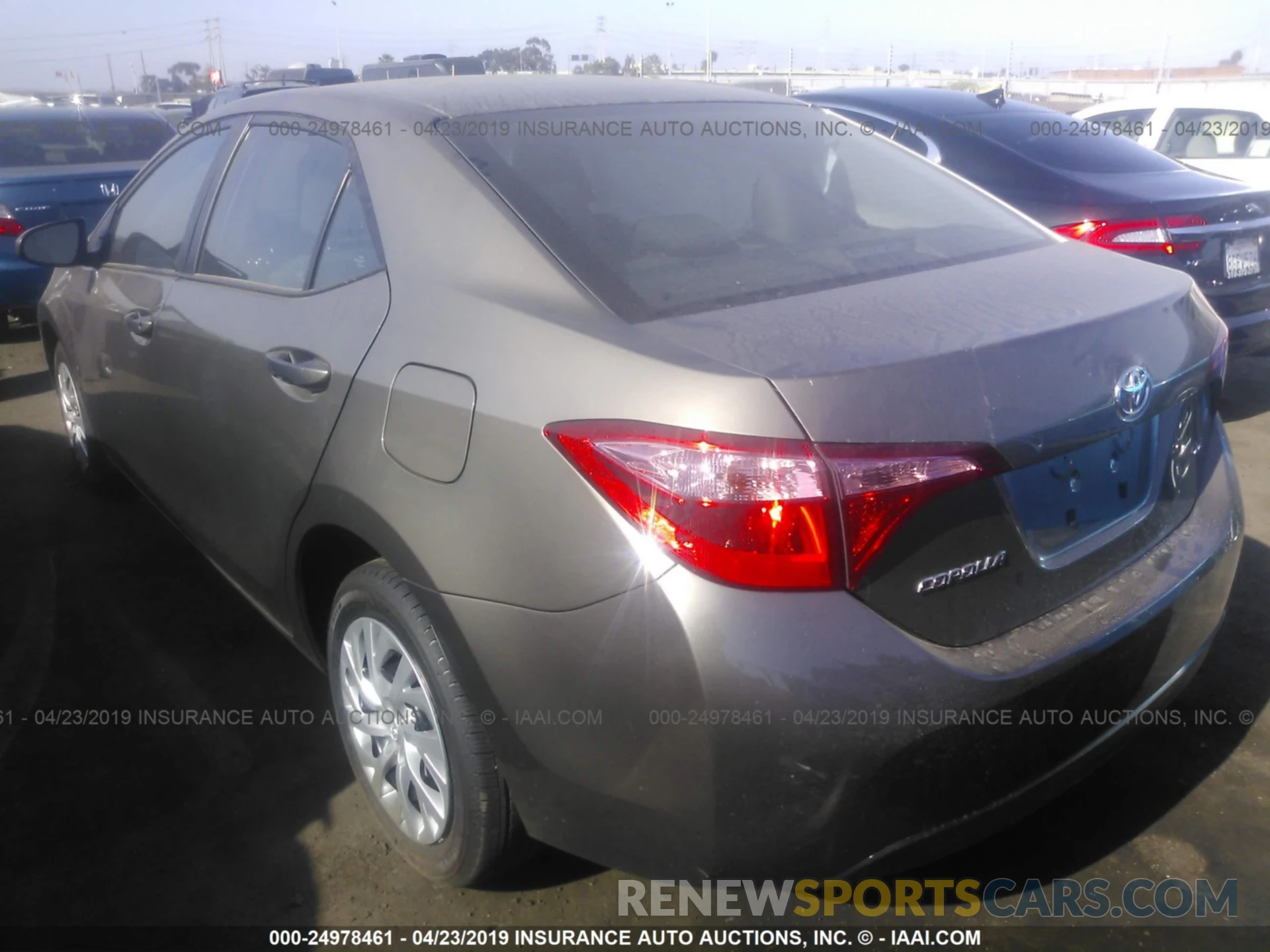 3 Photograph of a damaged car 5YFBURHEXKP948318 TOYOTA COROLLA 2019