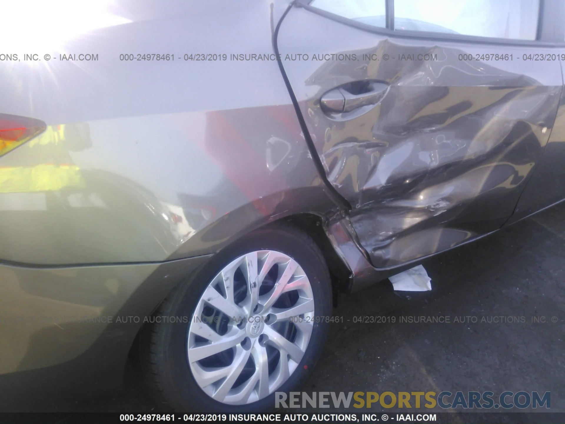 6 Photograph of a damaged car 5YFBURHEXKP948318 TOYOTA COROLLA 2019