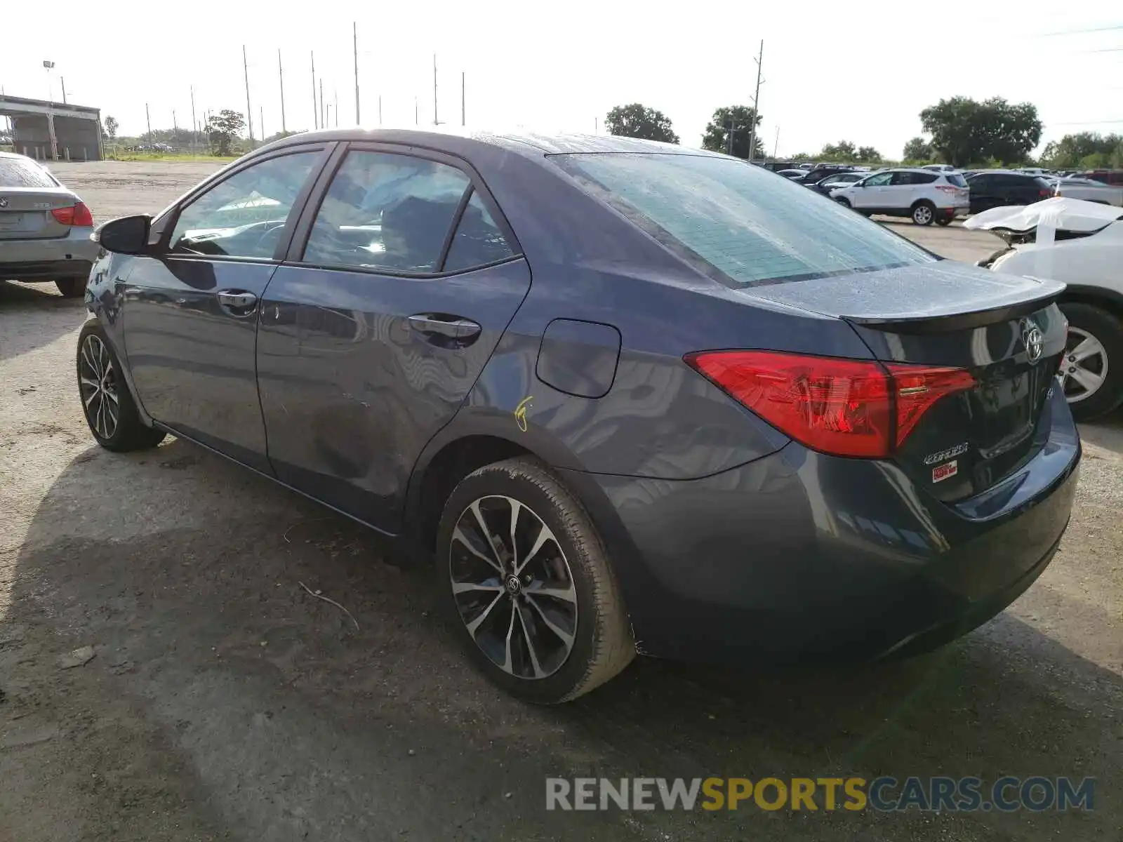 3 Photograph of a damaged car 5YFBURHEXKP948464 TOYOTA COROLLA 2019