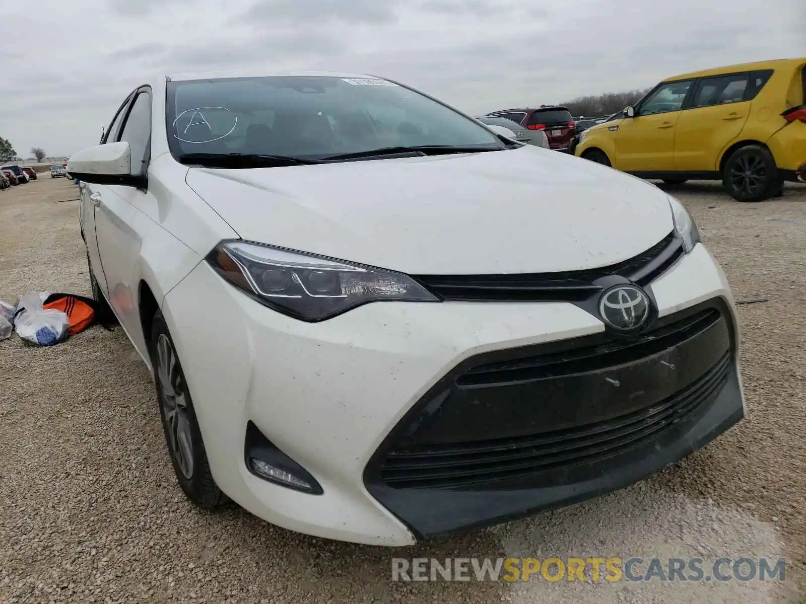 1 Photograph of a damaged car 5YFBURHEXKP948609 TOYOTA COROLLA 2019