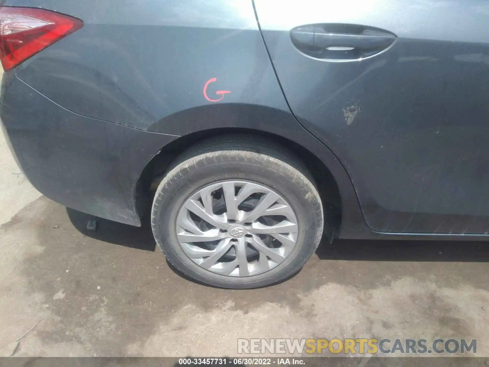 14 Photograph of a damaged car 5YFBURHEXKP949341 TOYOTA COROLLA 2019