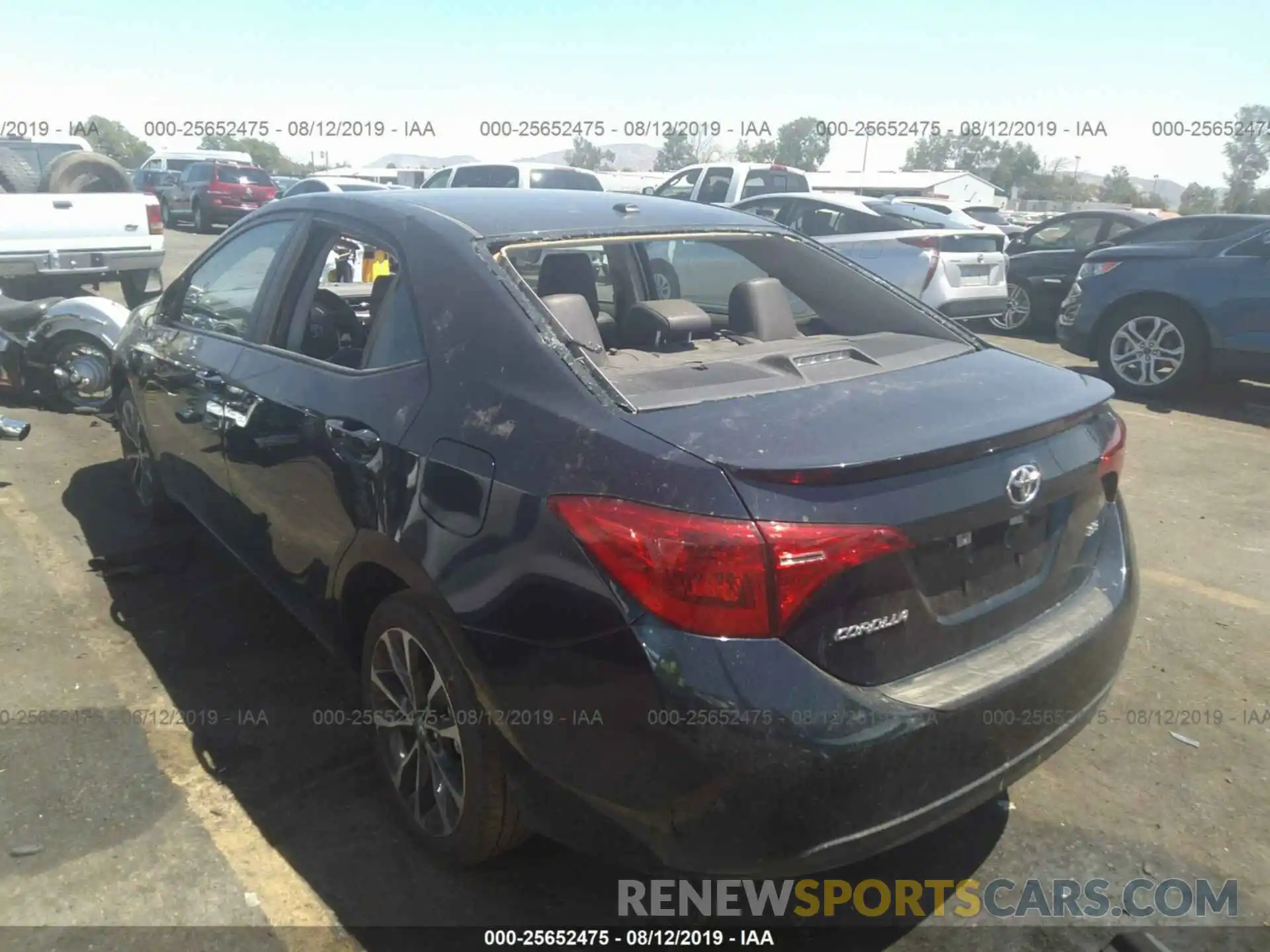 3 Photograph of a damaged car 5YFBURHEXKP949467 TOYOTA COROLLA 2019