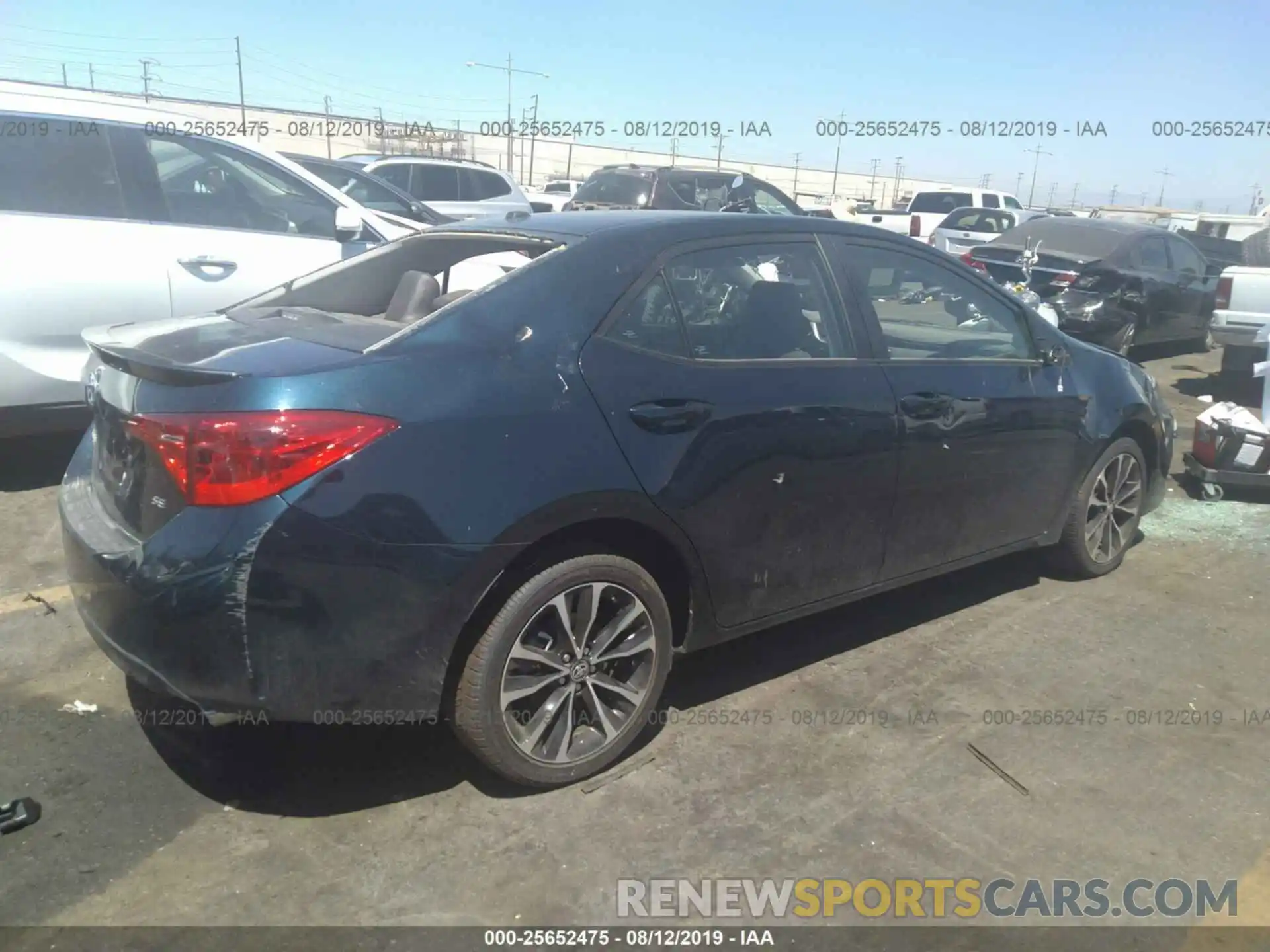 4 Photograph of a damaged car 5YFBURHEXKP949467 TOYOTA COROLLA 2019