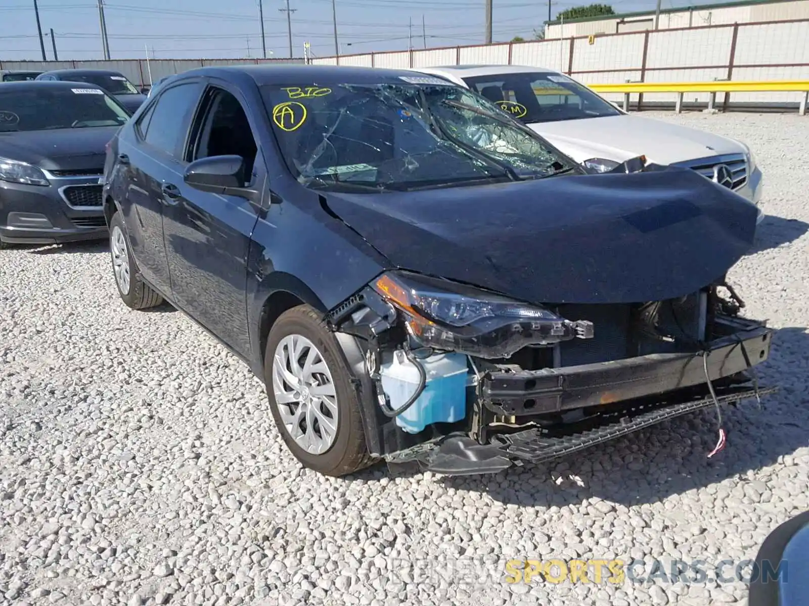 1 Photograph of a damaged car 5YFBVRHL6KP887257 TOYOTA COROLLA 2019