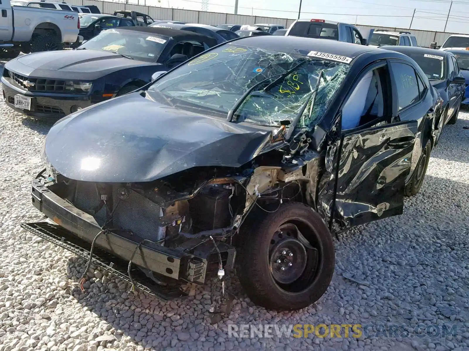 2 Photograph of a damaged car 5YFBVRHL6KP887257 TOYOTA COROLLA 2019