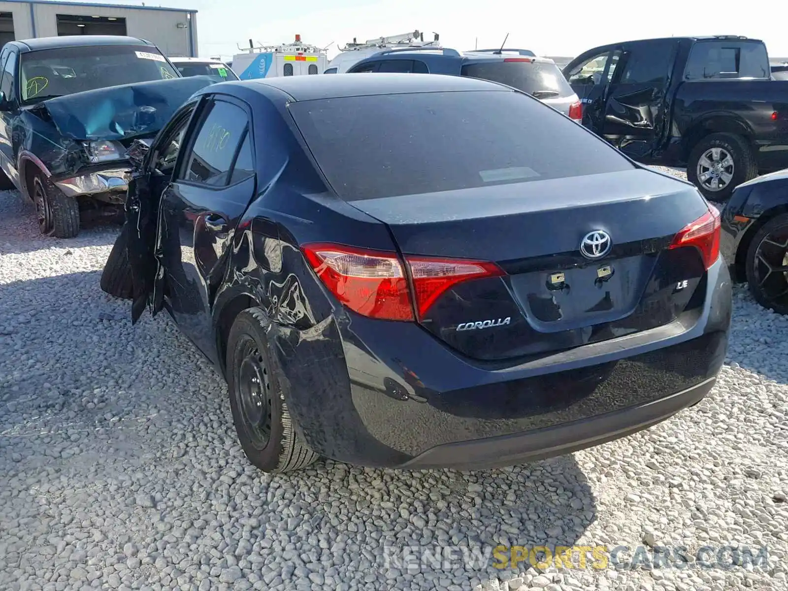 3 Photograph of a damaged car 5YFBVRHL6KP887257 TOYOTA COROLLA 2019