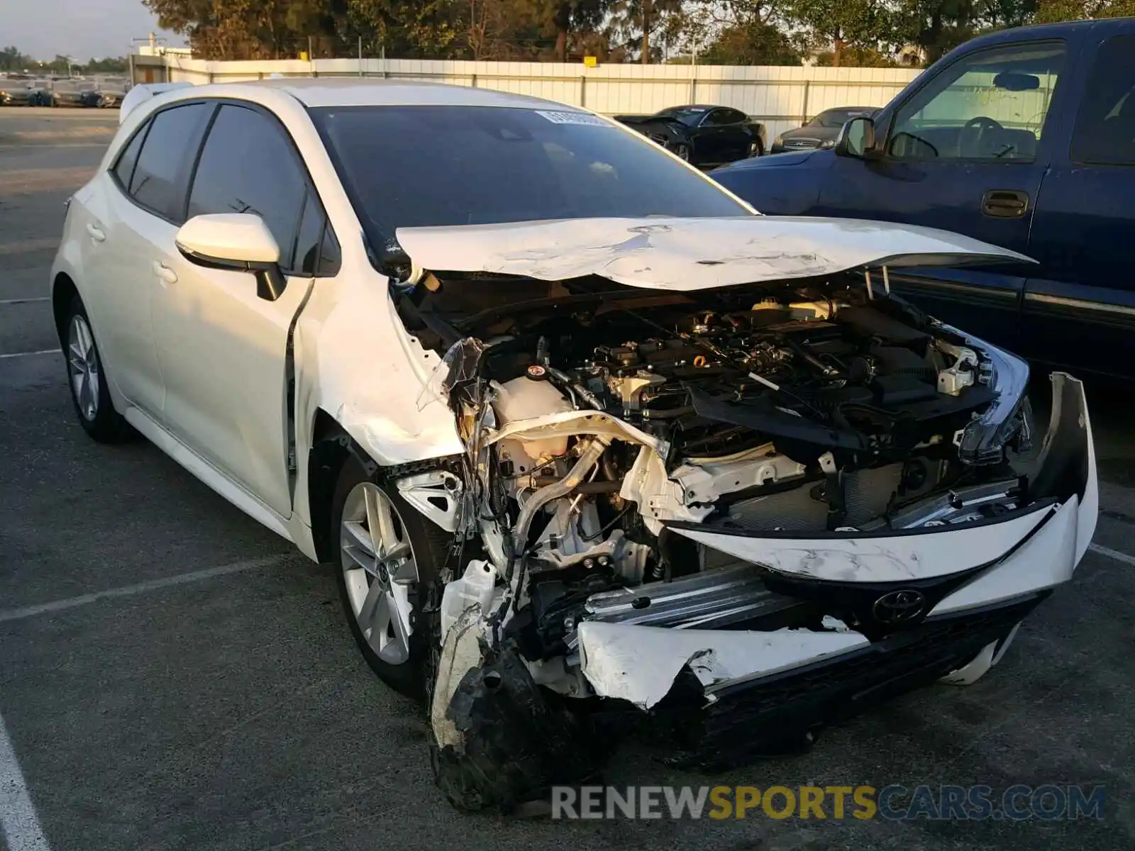 1 Photograph of a damaged car JTNK4RBE0K3009255 TOYOTA COROLLA 2019