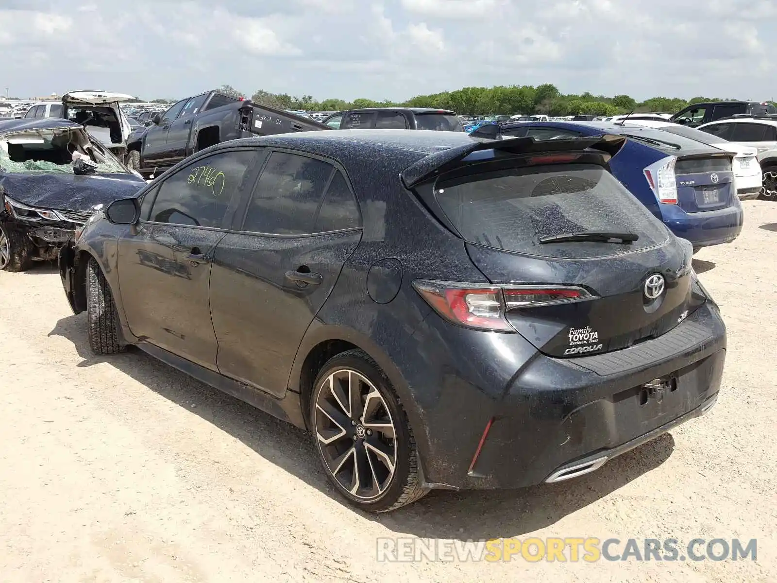 3 Photograph of a damaged car JTNK4RBE0K3014147 TOYOTA COROLLA 2019