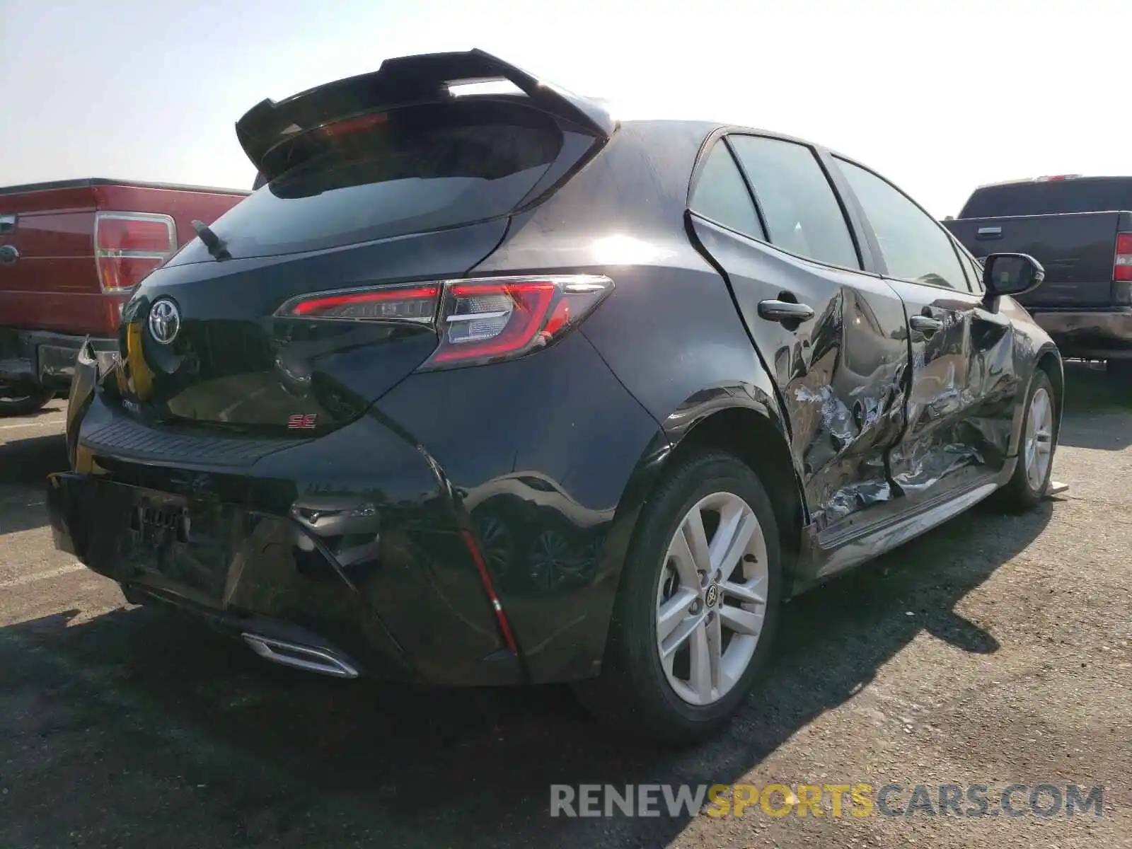 4 Photograph of a damaged car JTNK4RBE0K3026931 TOYOTA COROLLA 2019