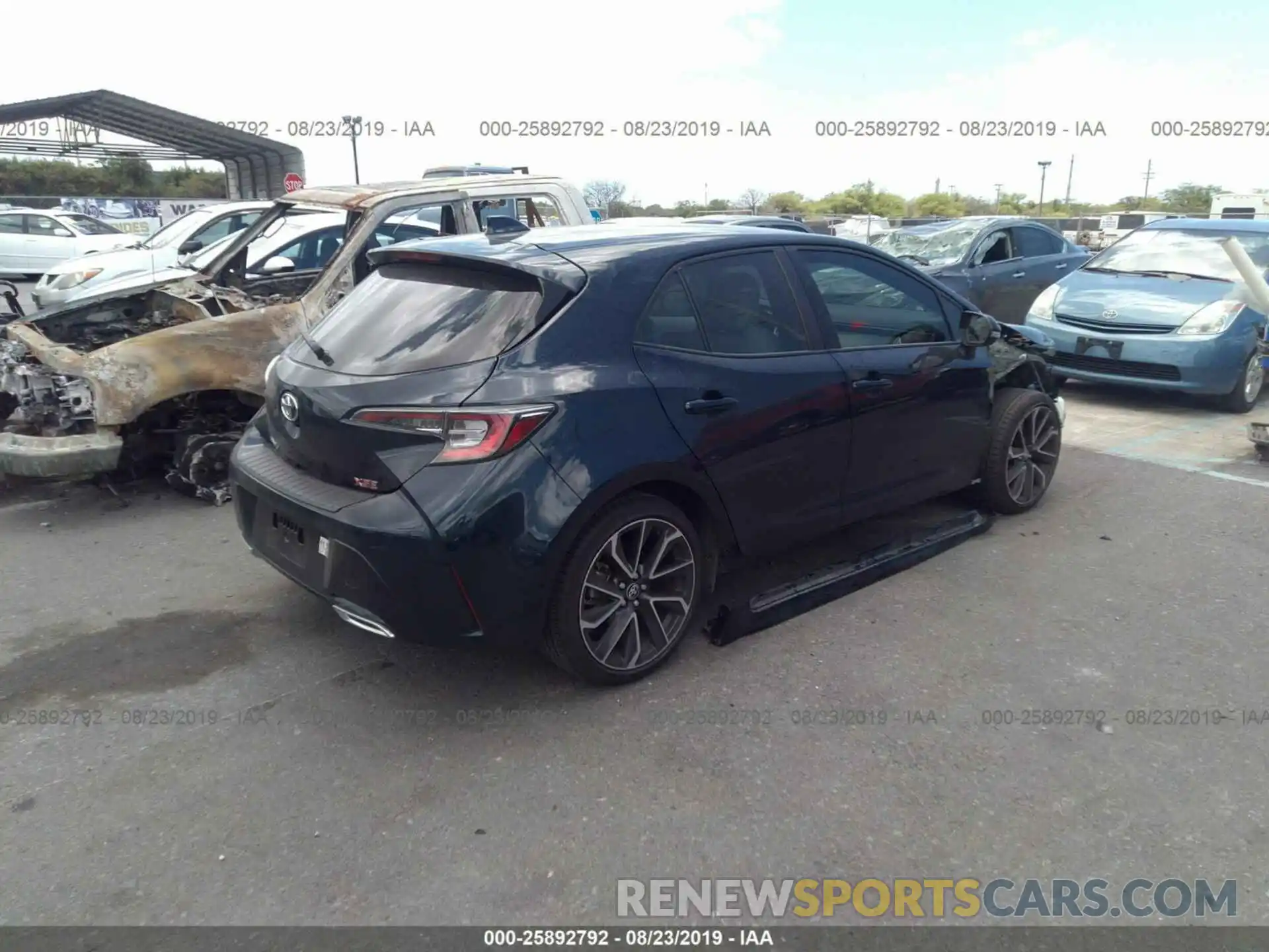 4 Photograph of a damaged car JTNK4RBE0K3027397 TOYOTA COROLLA 2019