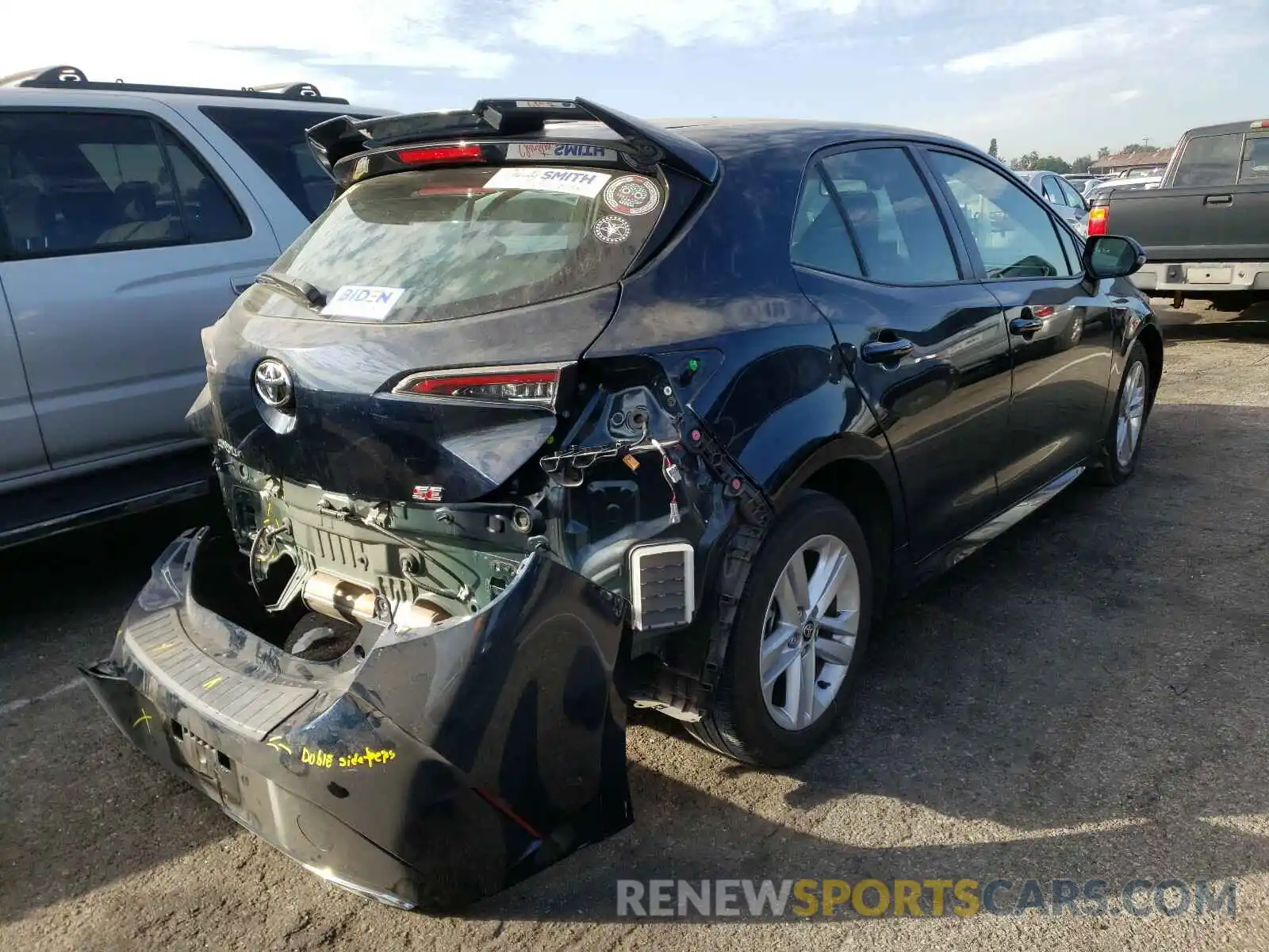 4 Photograph of a damaged car JTNK4RBE0K3043406 TOYOTA COROLLA 2019