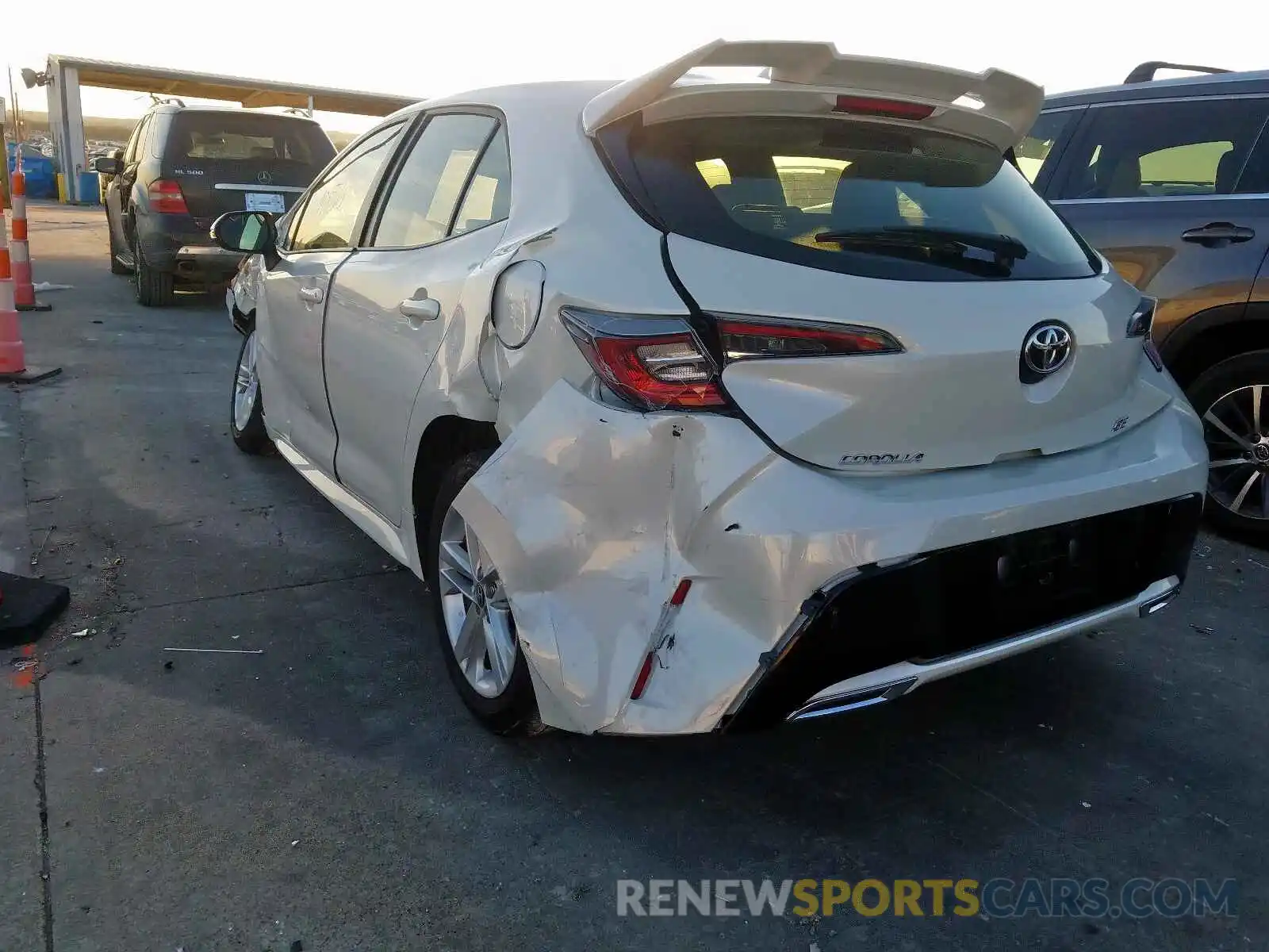 3 Photograph of a damaged car JTNK4RBE0K3050324 TOYOTA COROLLA 2019